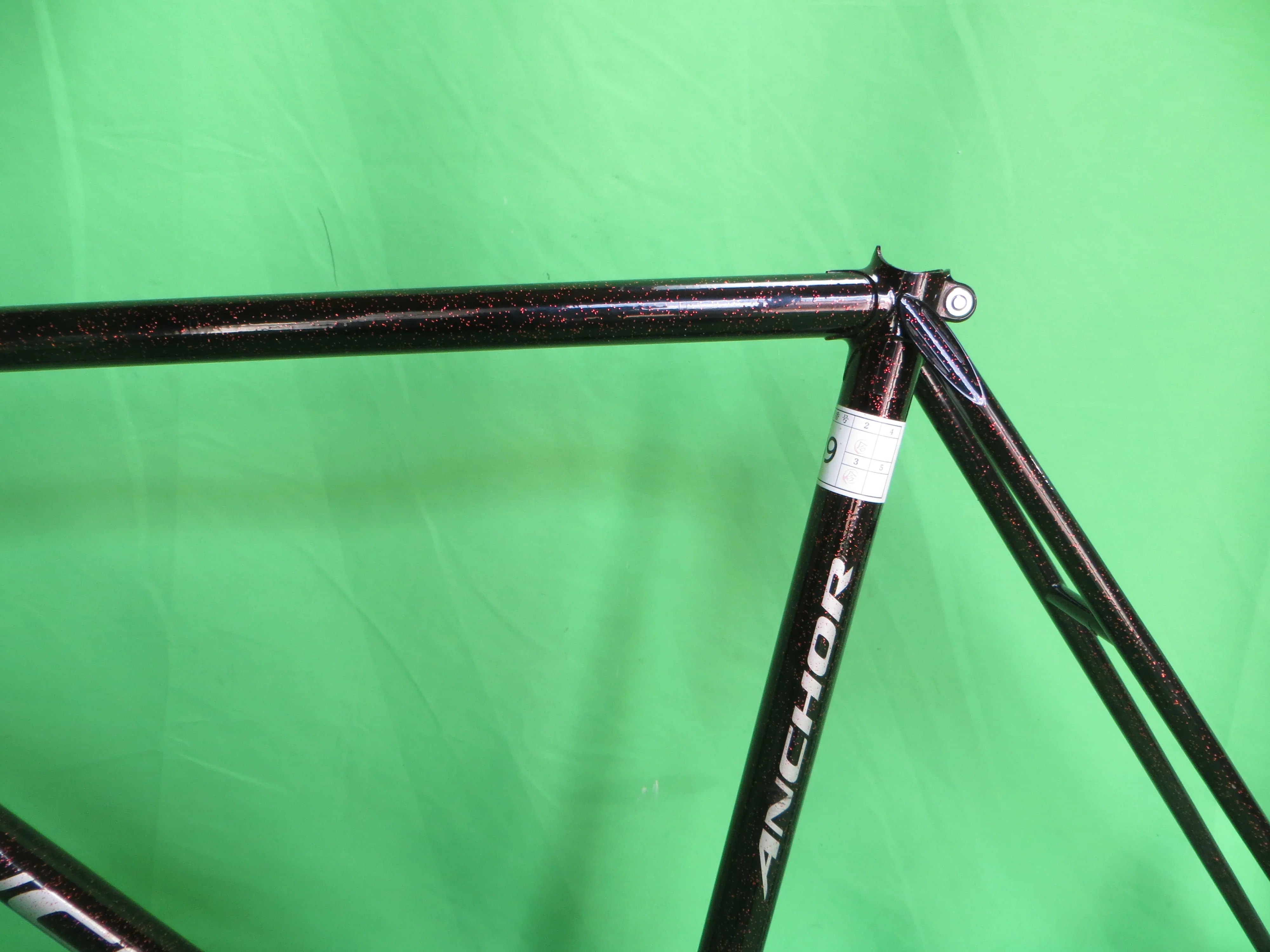 Anchor Kaisei 8630R // Black with Super Red Flake // 51.5cm - Image 5