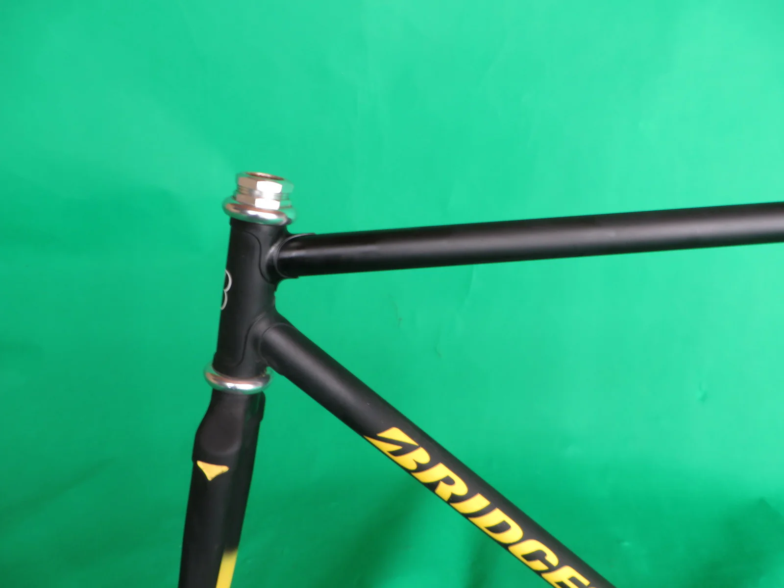 Bridgestone // Matte Black / Yellow Fade // 50.5cm - Image 4