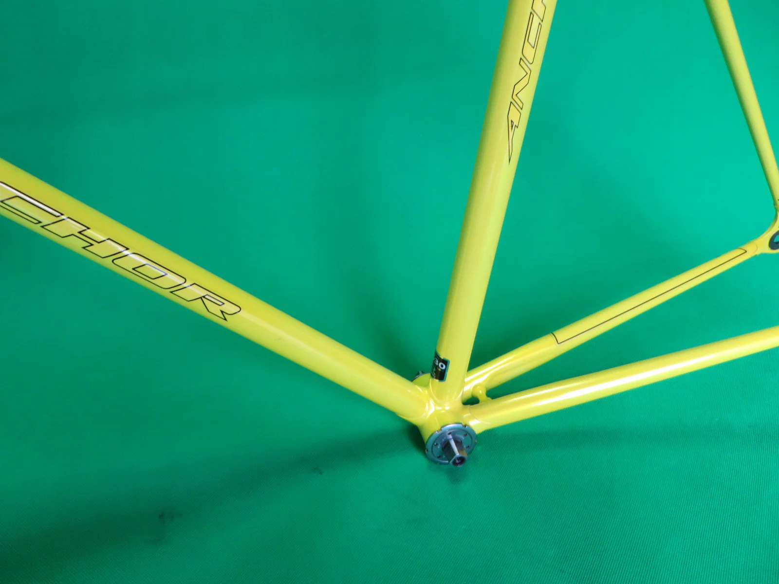 Anchor // Metallic Yellow // 51.5cm - Image 6