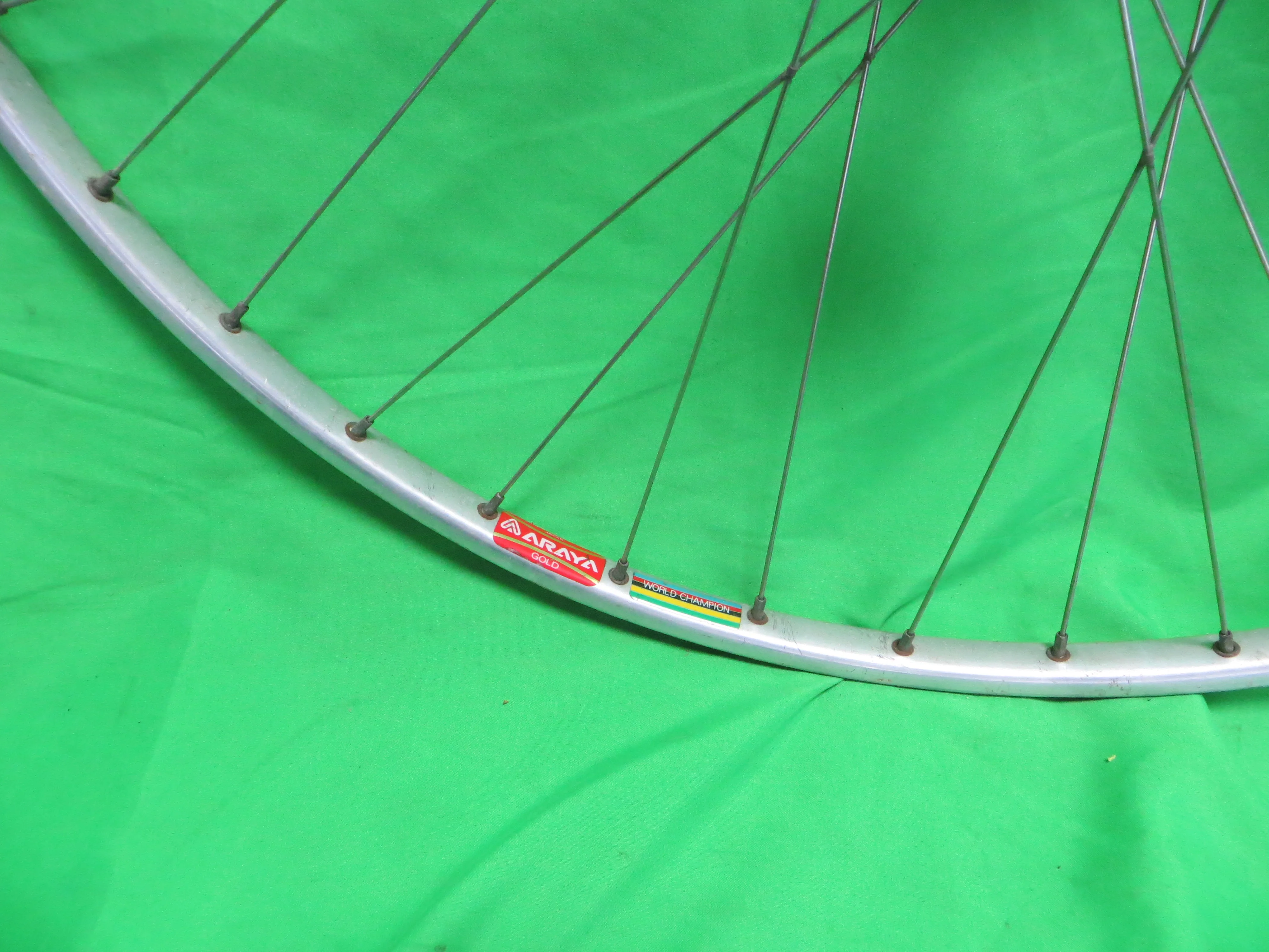 Araya Gold World Champion 16B 700c Tubular NJS rim, Suzue Pro Max NJS 100mm/8mm Front Hub (25021903) - Image 3