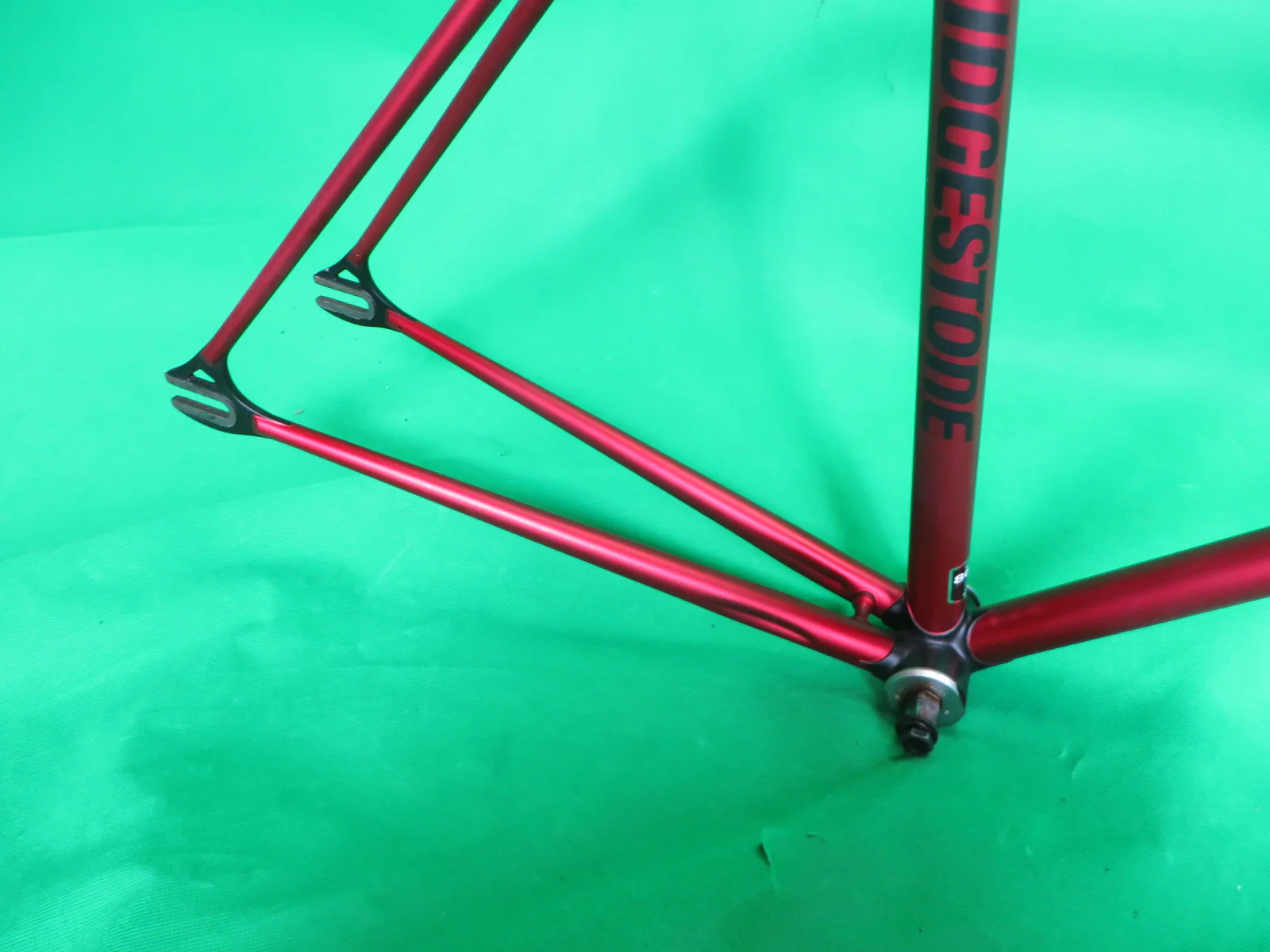 Bridgestone Columbus Max Fork // Matte Black Lugs / Matte Red // 49.5cm - Image 14