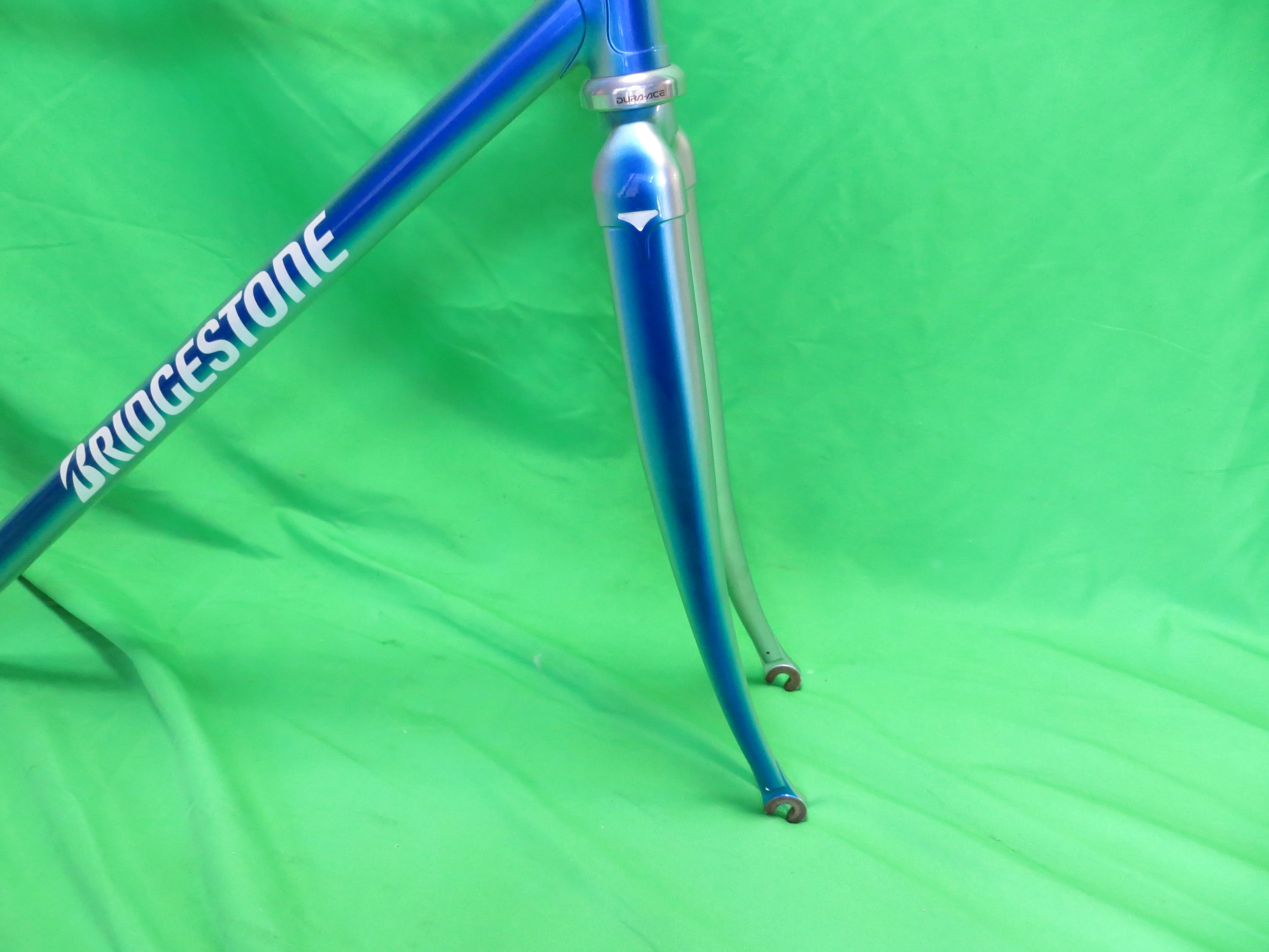 Bridgestone Columbus Max Fork // Blue Metallic Silver Fade // 50.5cm - Image 10