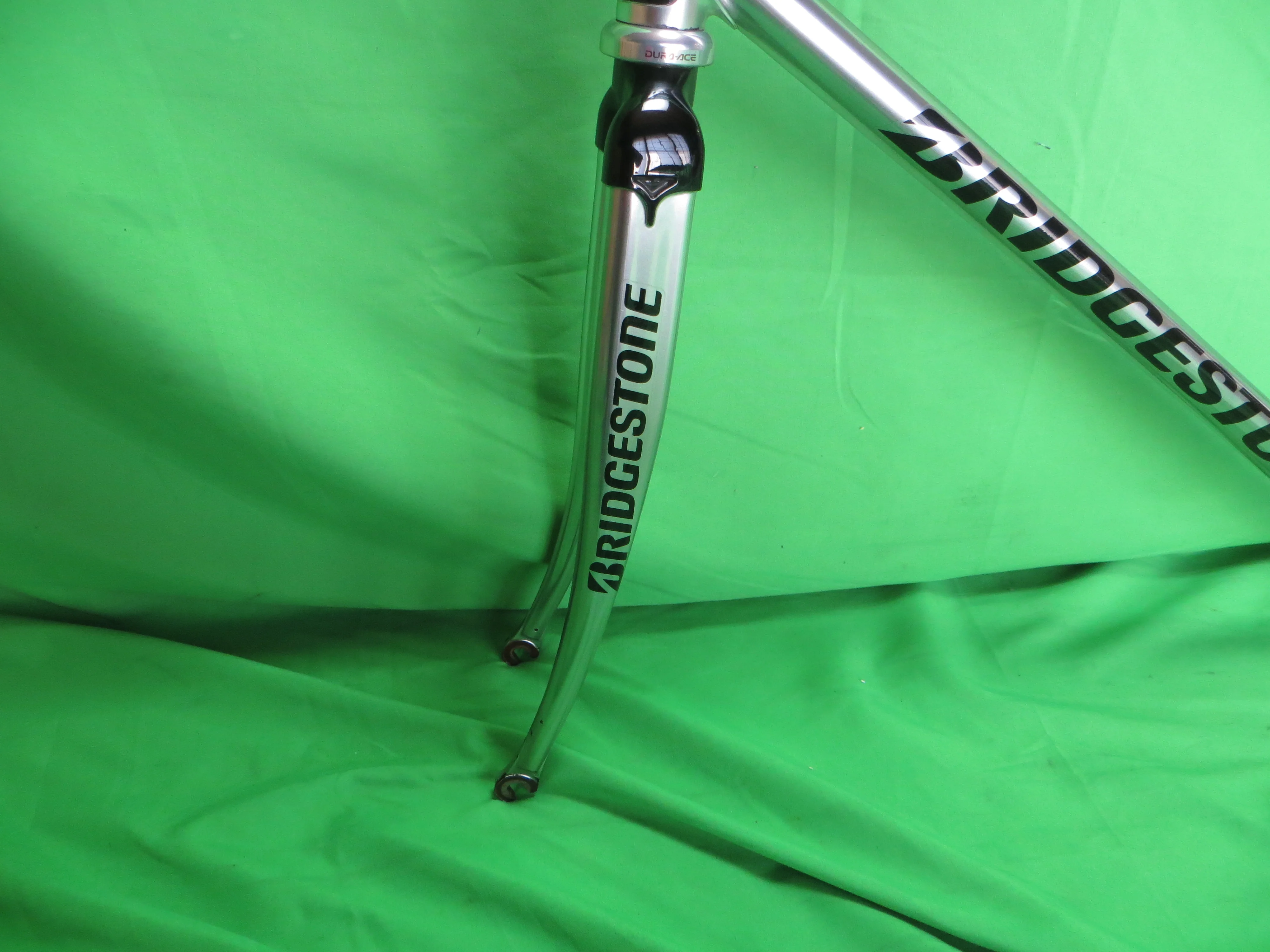 Bridgestone Columbus Max Fork // Mach Silver / Black // 51.5cm - Image 3