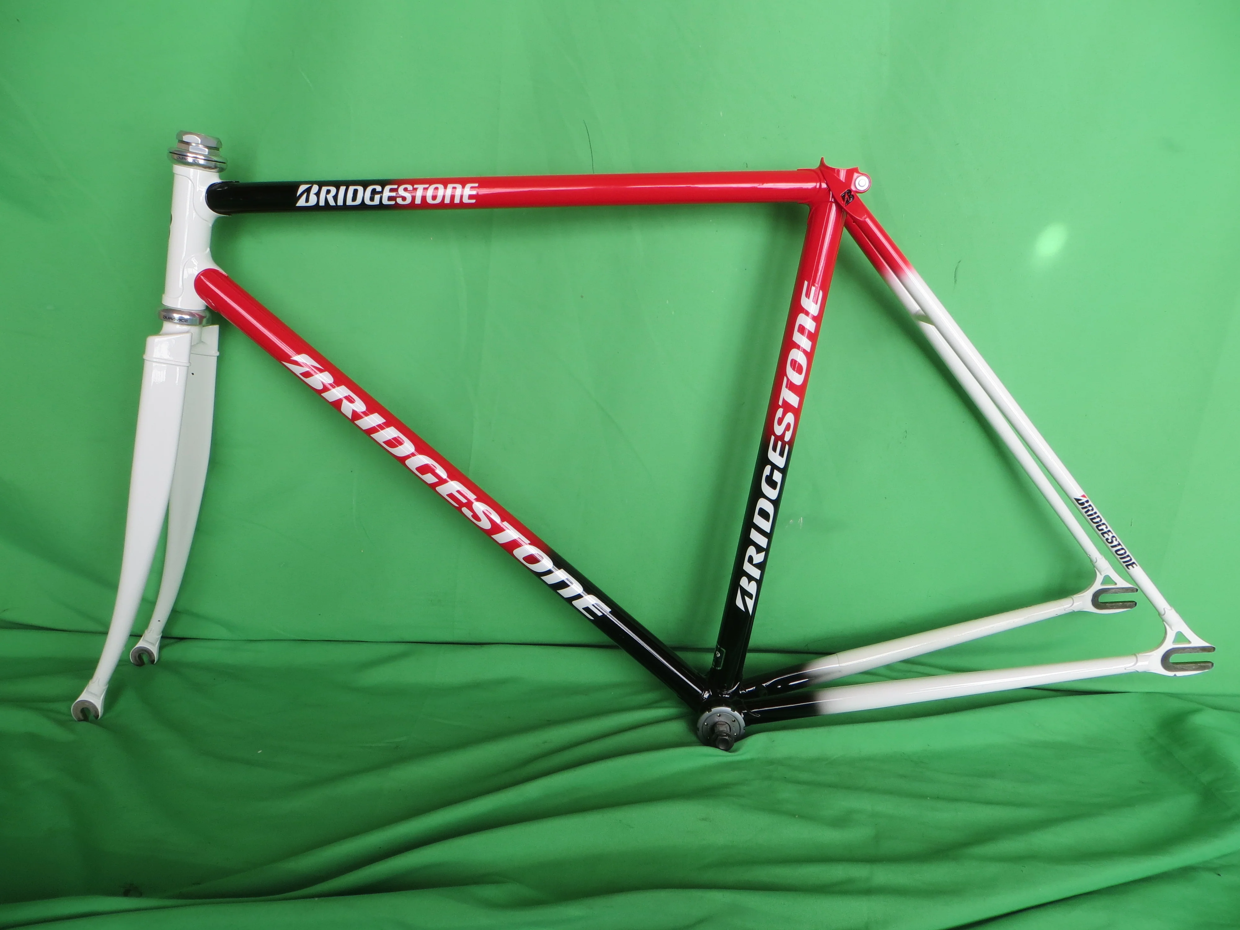 Bridgestone Columbus Max Fork // Red / White / Black / 49.5cm