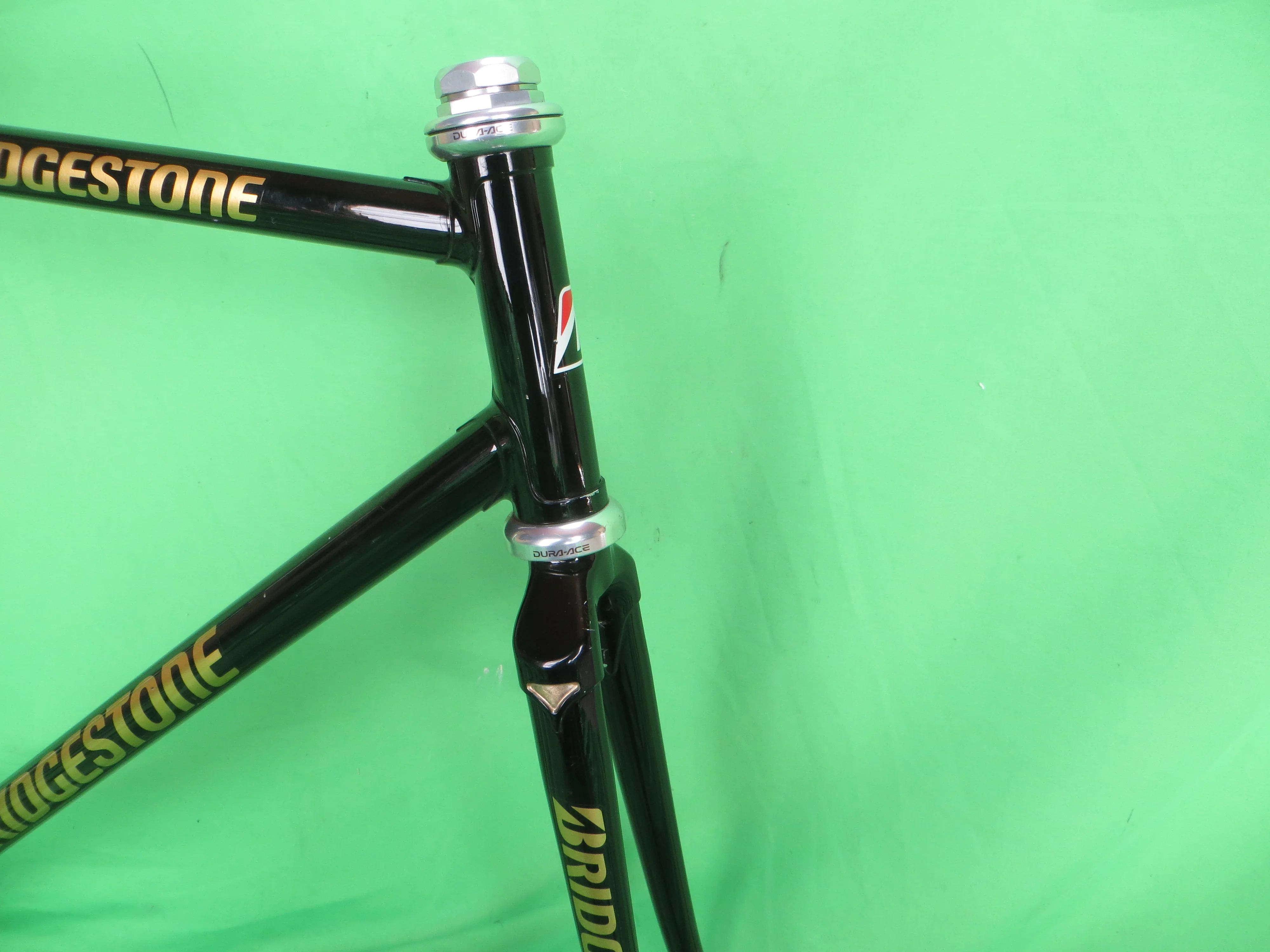 Bridgestone // Mach Silver Black // 52.5cm - Image 10