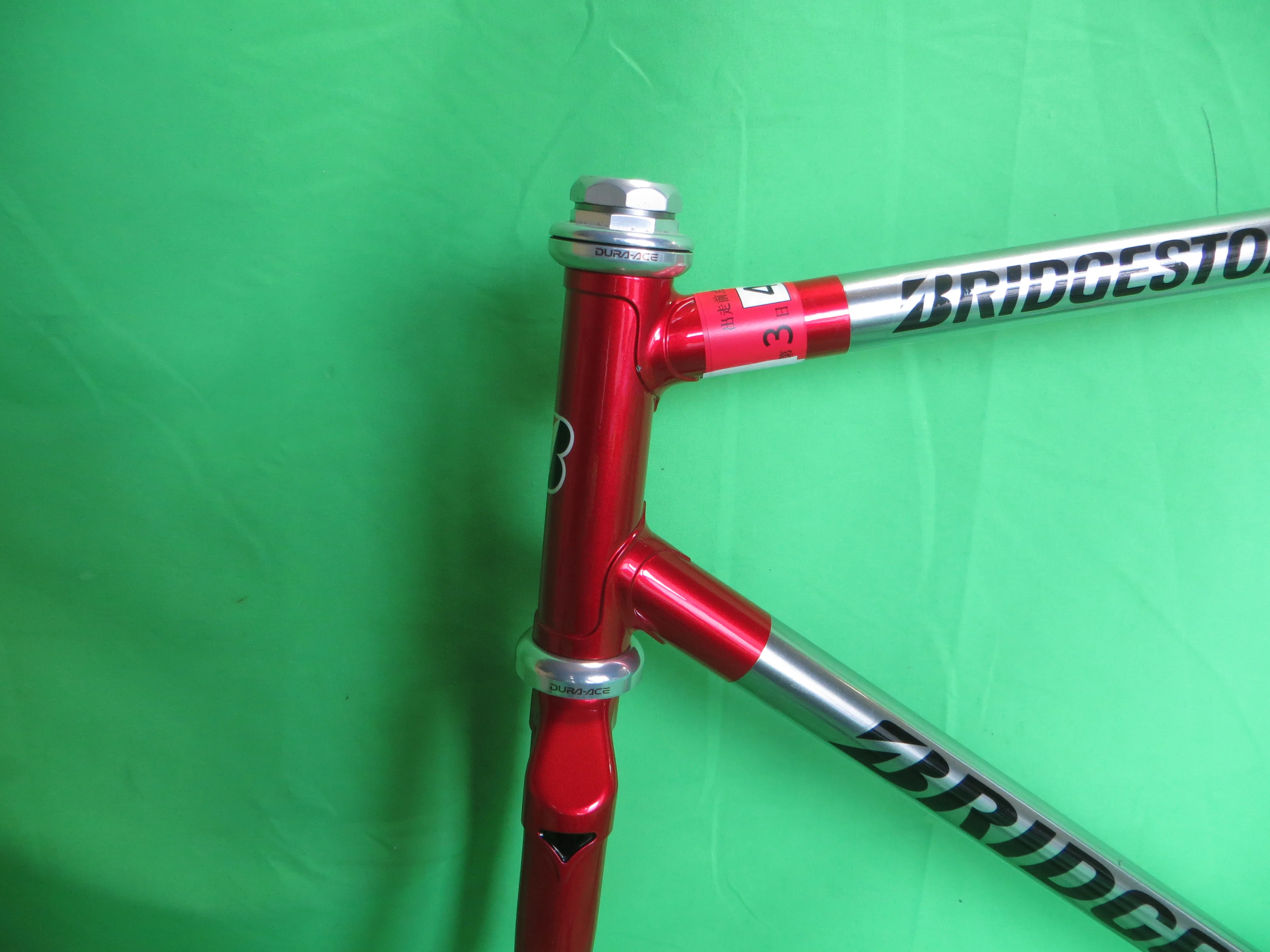 Bridgestone // Mach Silver / Candy Red // 53.5cm - Image 2