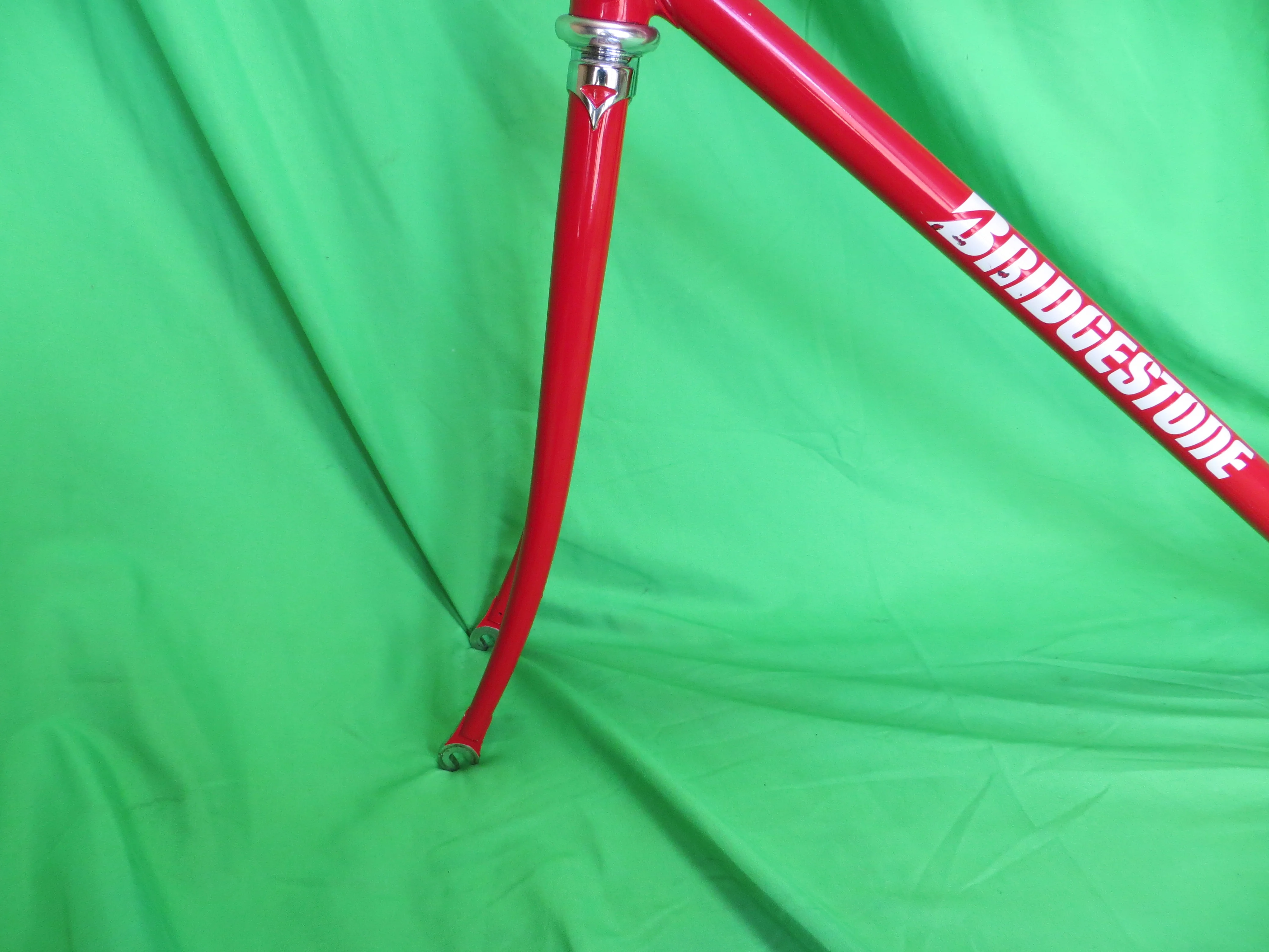 Bridgestone // Red // 53.5cm - Image 3