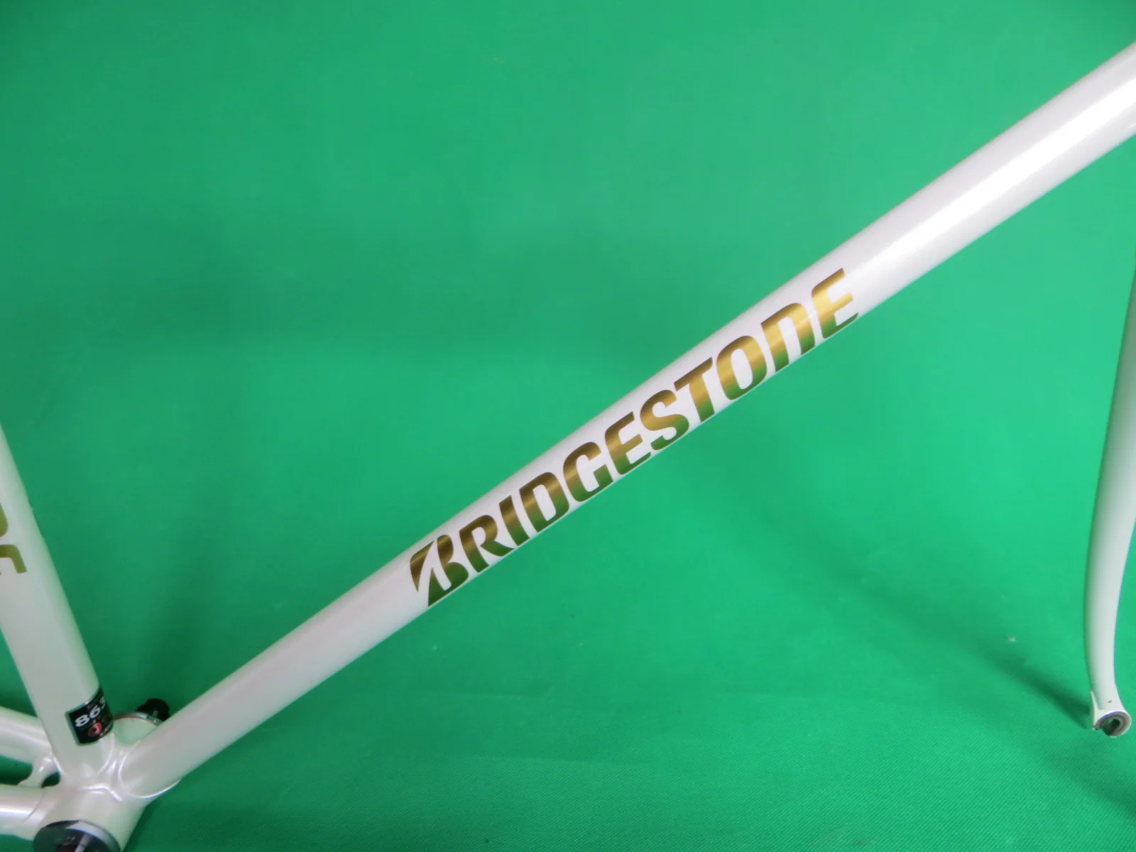 Bridgestone // White // Kasei 8630R + 019 Tubing // 51cm - Image 13