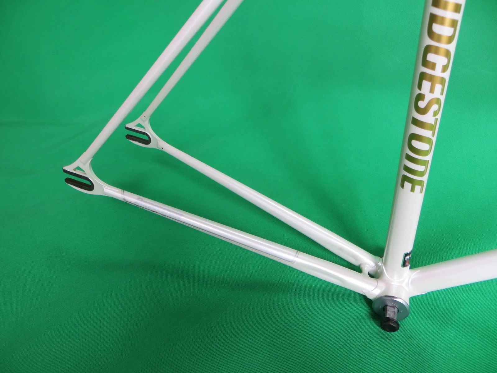 Bridgestone // White // Kasei 8630R + 019 Tubing // 51cm - Image 14