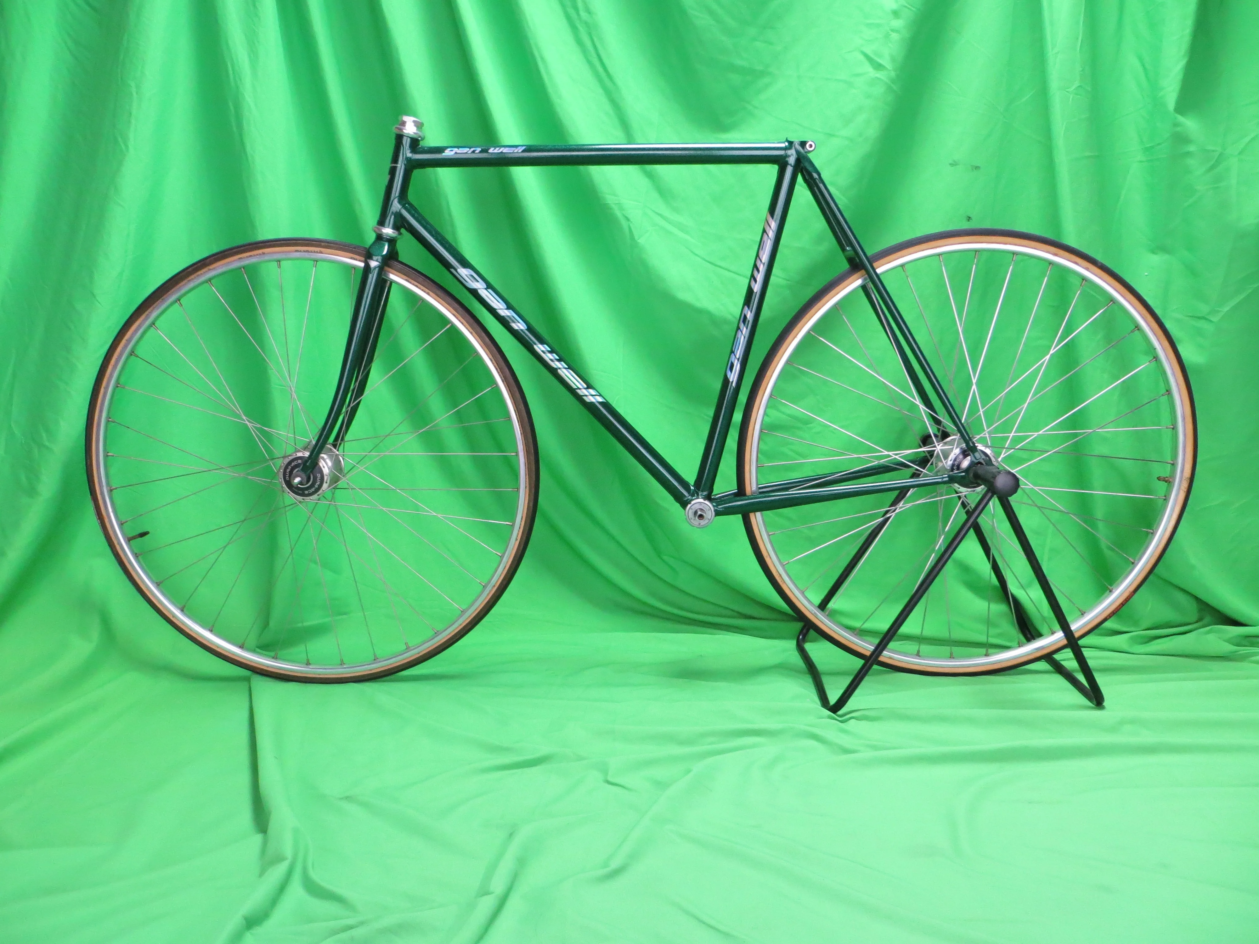 Gan Well Pro // Black with Fine Green Flakes // 53.5cm - Image 16