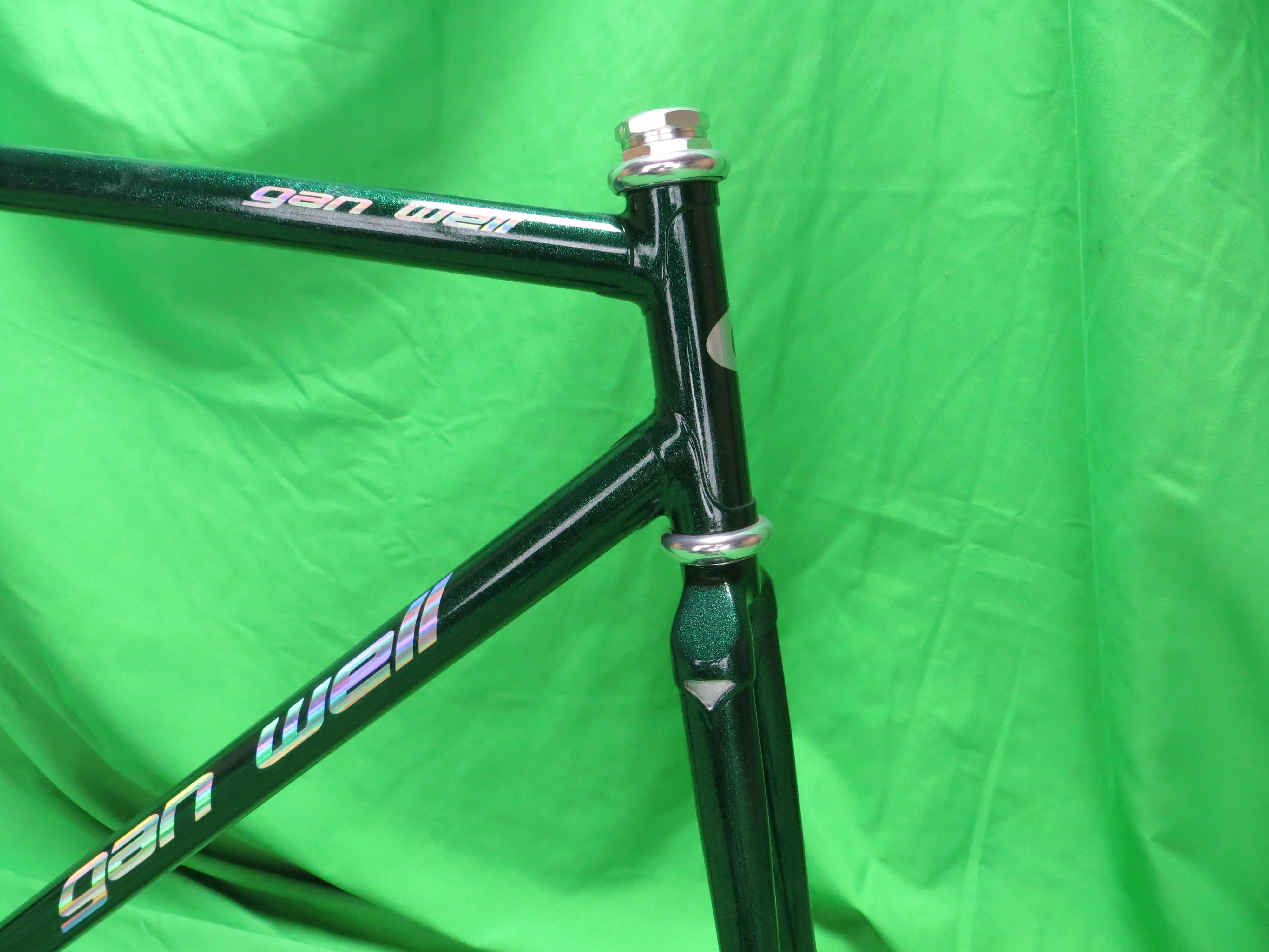 Gan Well Pro // Black with Fine Green Flakes // 53.5cm - Image 9