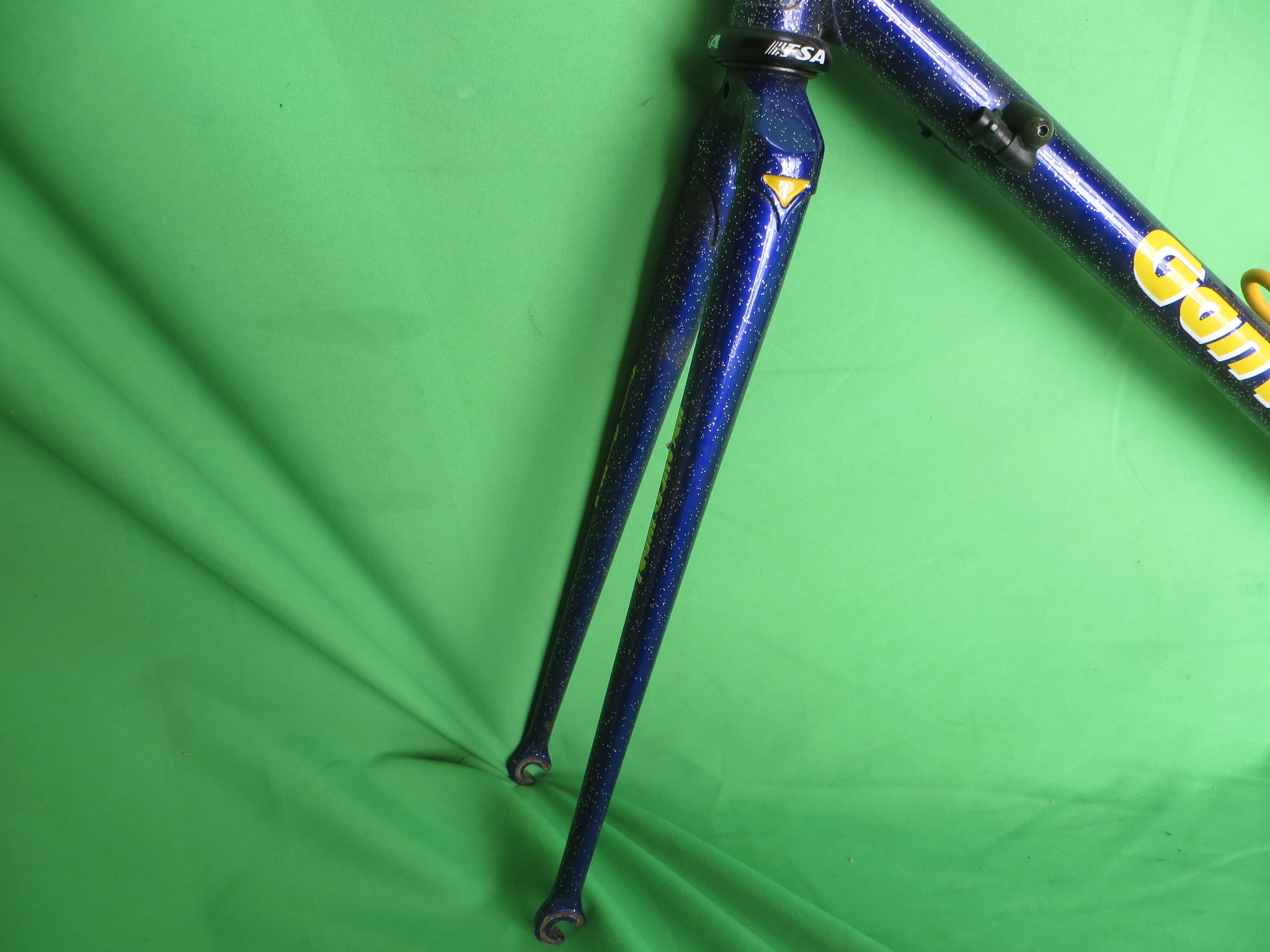 Gan Well Pro Road Frame // Purple with Gold Flake // 55cm - Image 3