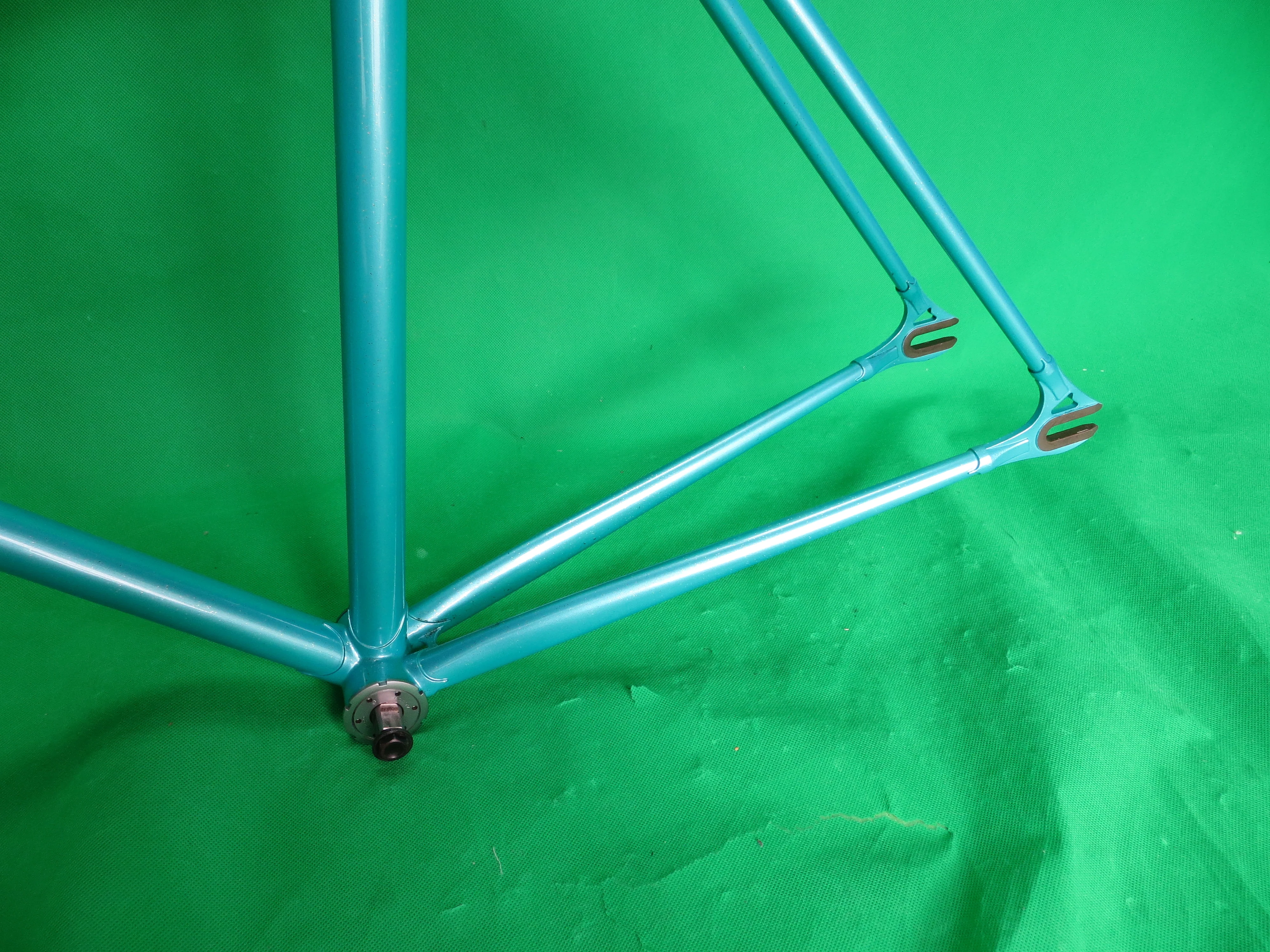 Gan Well Pro // Turquoise Blue with Silver Flake // 50.5cm - Image 7