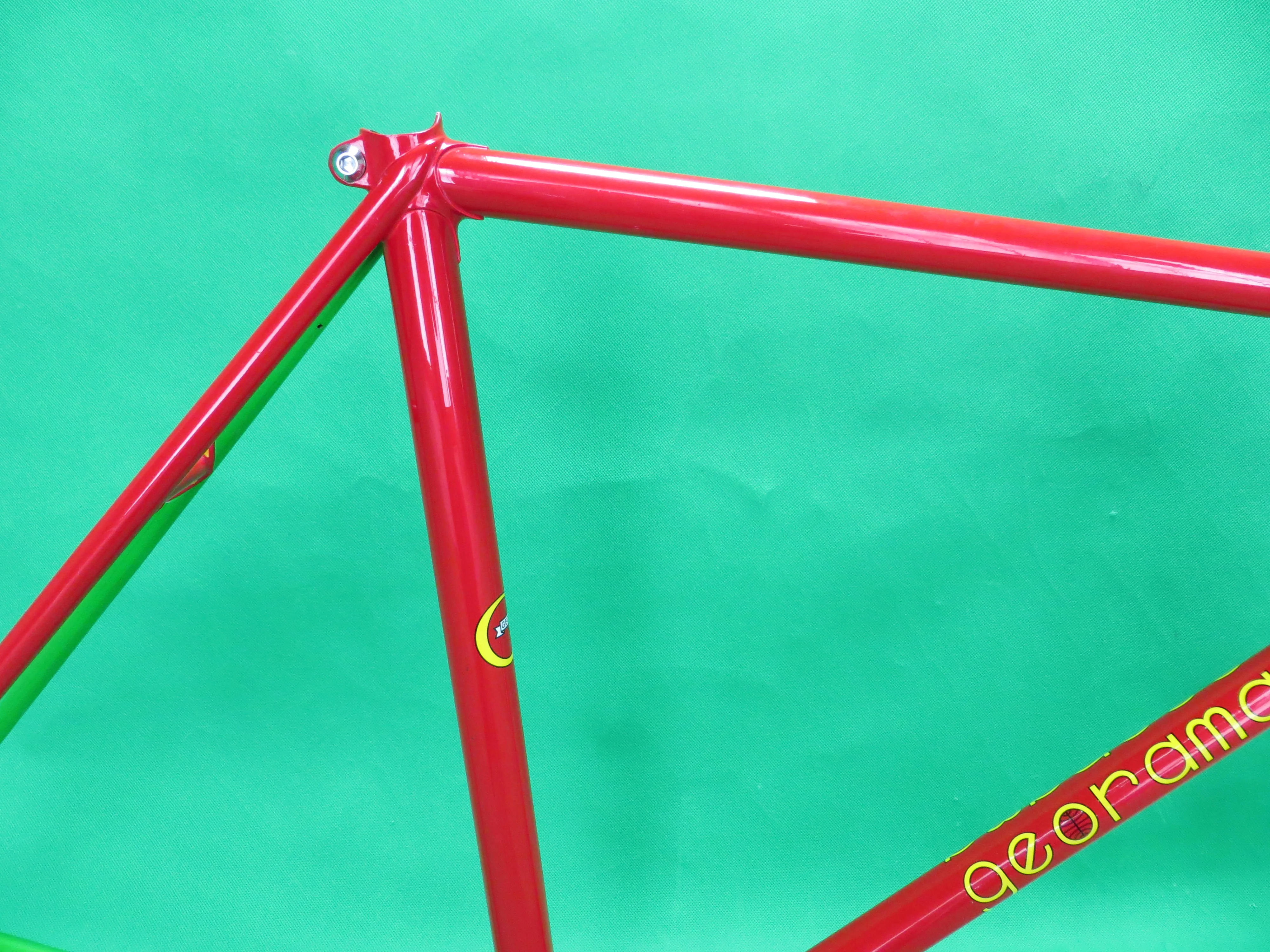Georama Columbus Max Fork // Green Red Two Tone // 51.5cm - Image 12