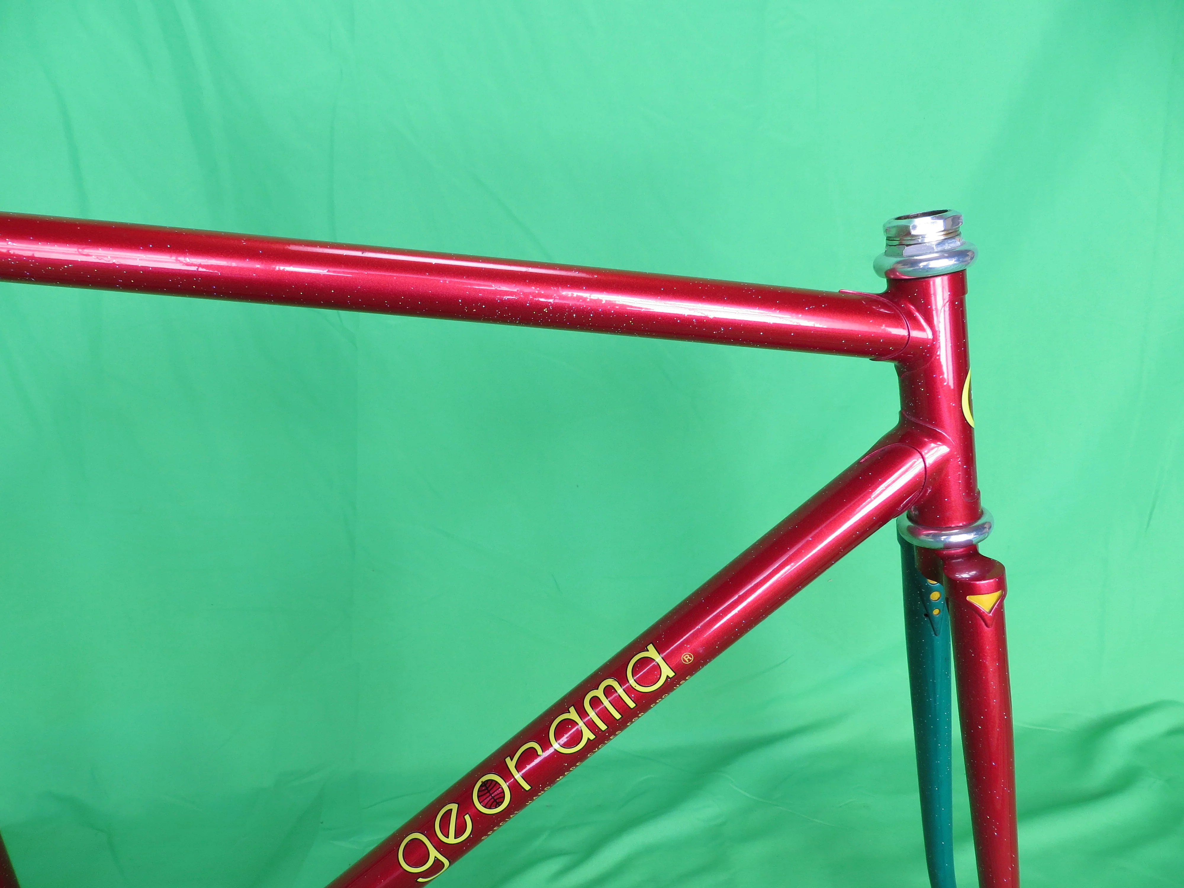 GEORAMA // Red-Green Two-Tone with Rainbow Flake // 51cm - Image 11
