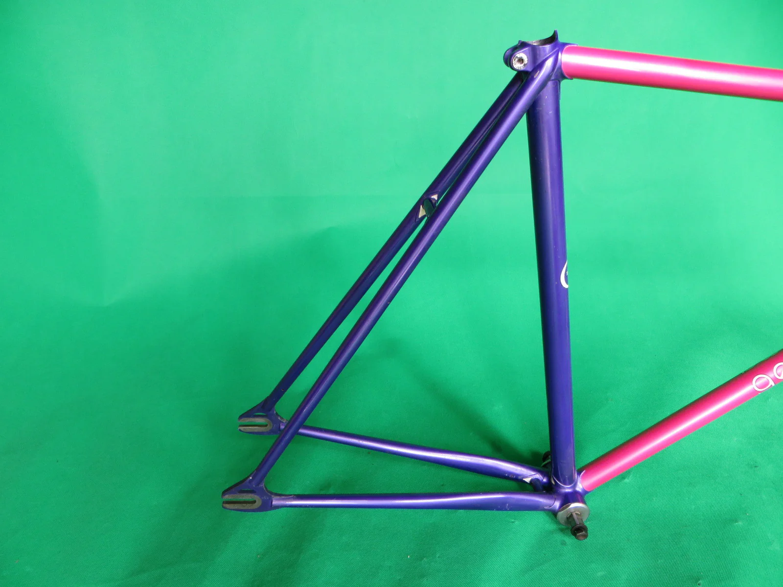 GEORAMA // ruby pink + purple metallic two tone // 53.5cm - Image 15