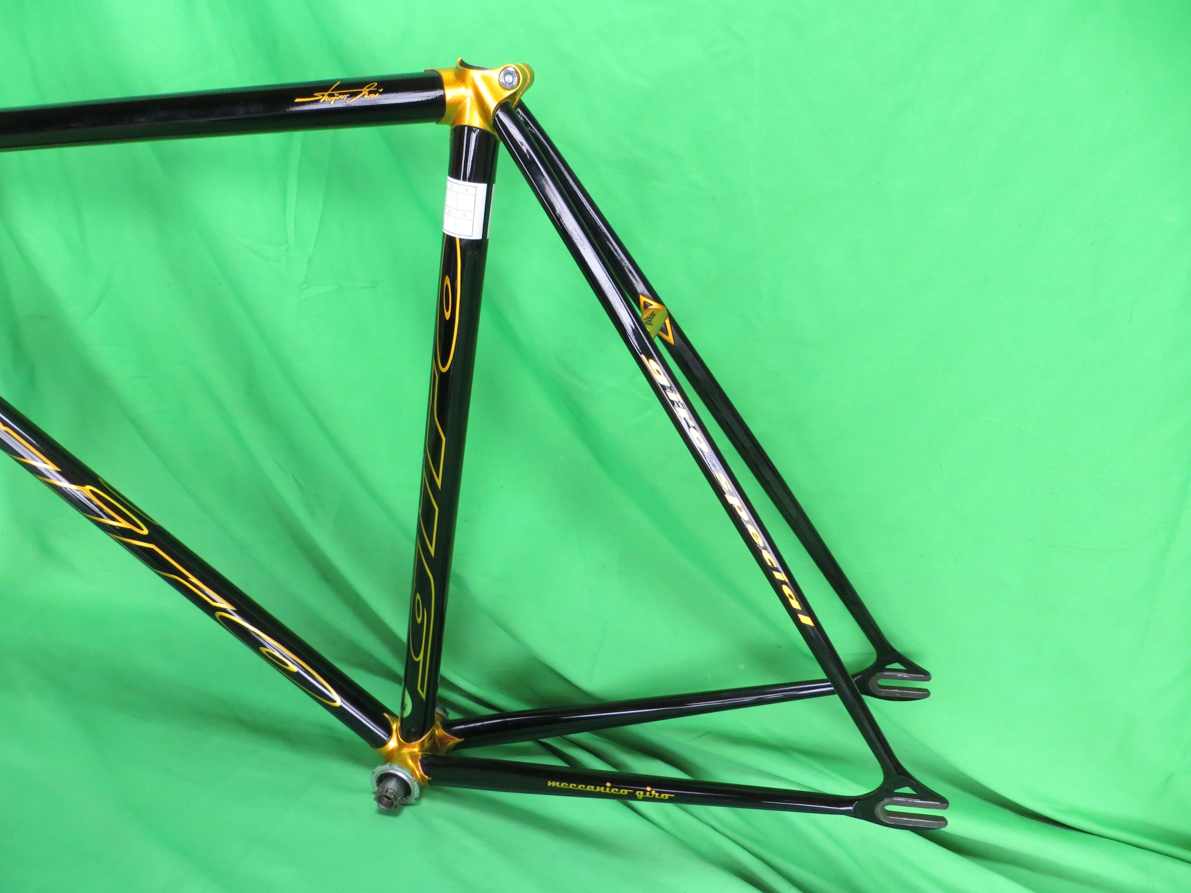 GIRO Columbus Max Fork // Black / Gold Lugs // 55.5cm - Image 8