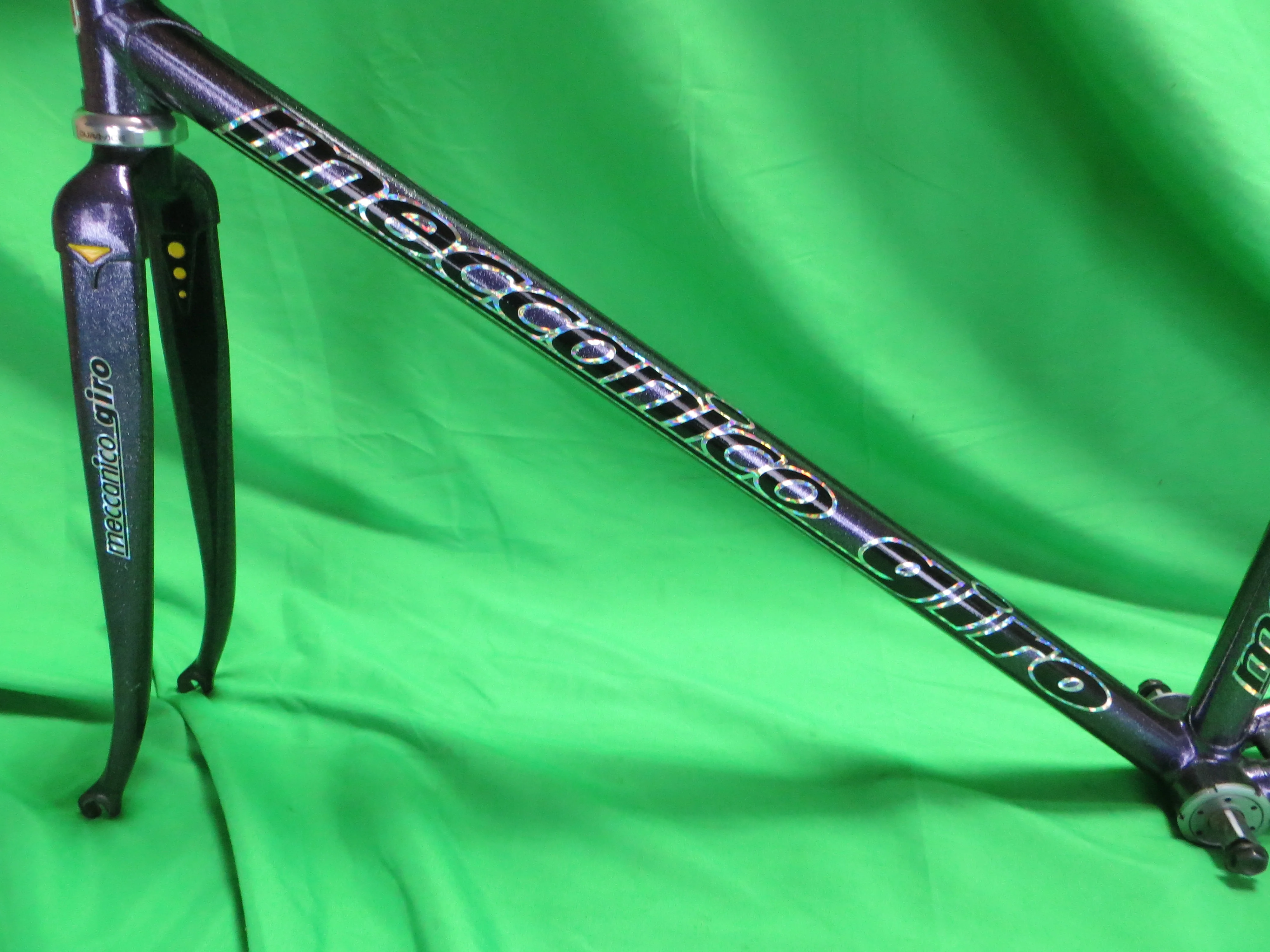 GIRO Columbus Max Fork // Purple Metallic / Clear Black Fade with Silver Fine Flake // 47.5cm - Image 6