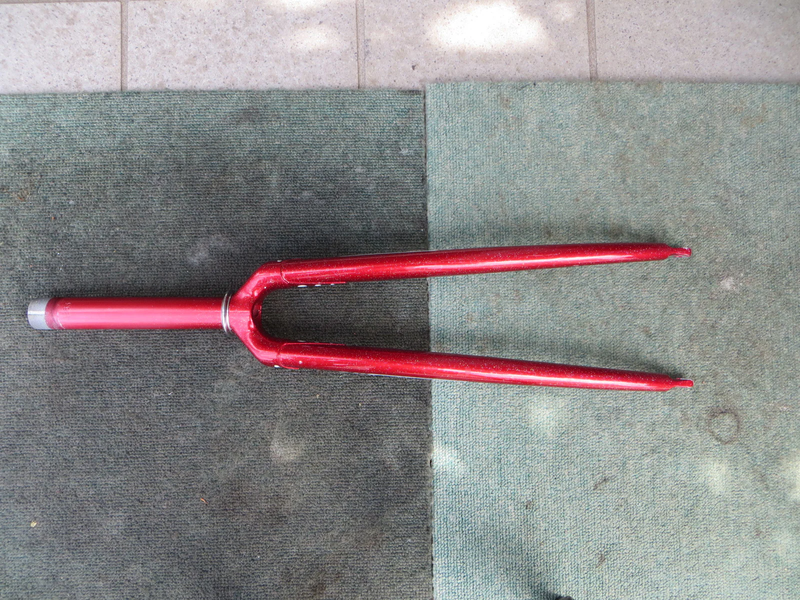 Giro Front Fork 157mm steering Column 9mm Slot - Image 3