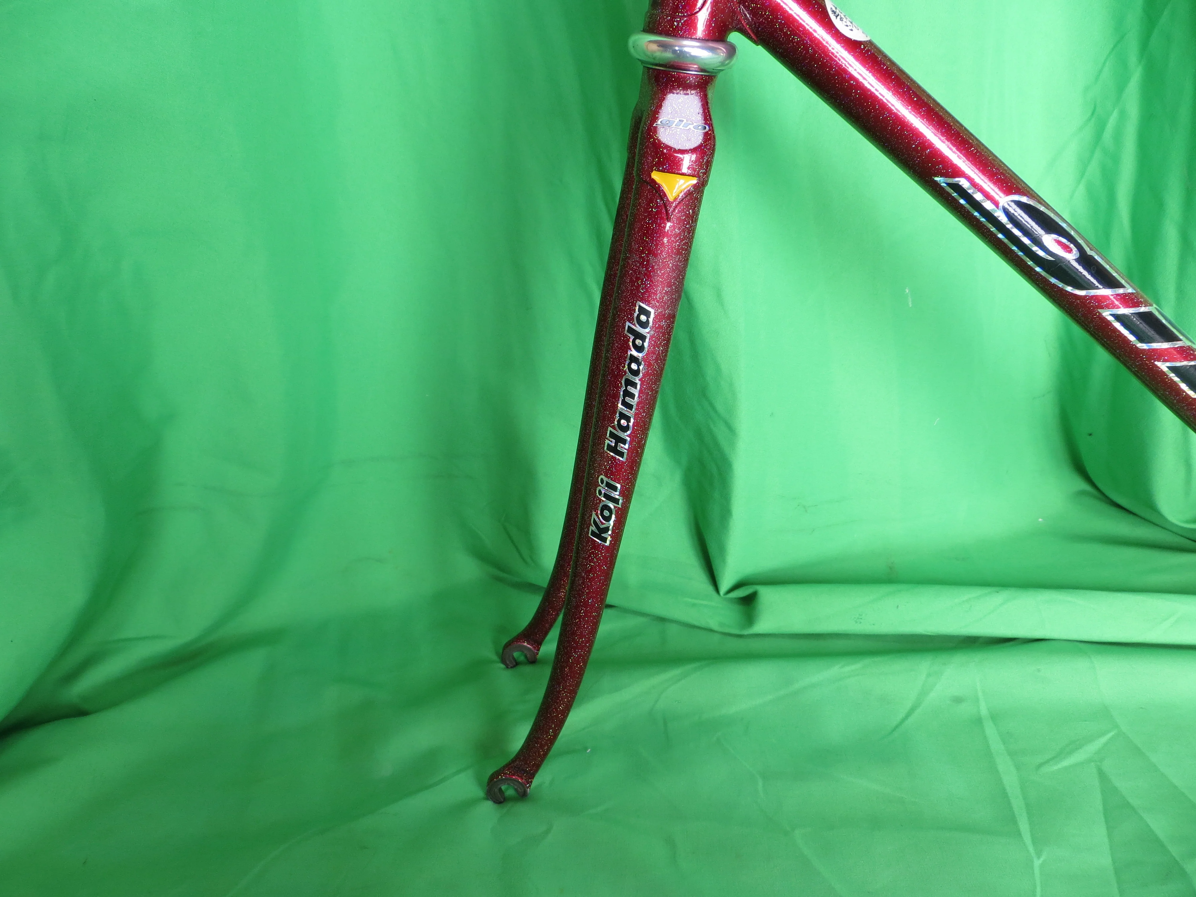 Giro // Red Metallic with Rainbow Flake // 51cm - Image 3