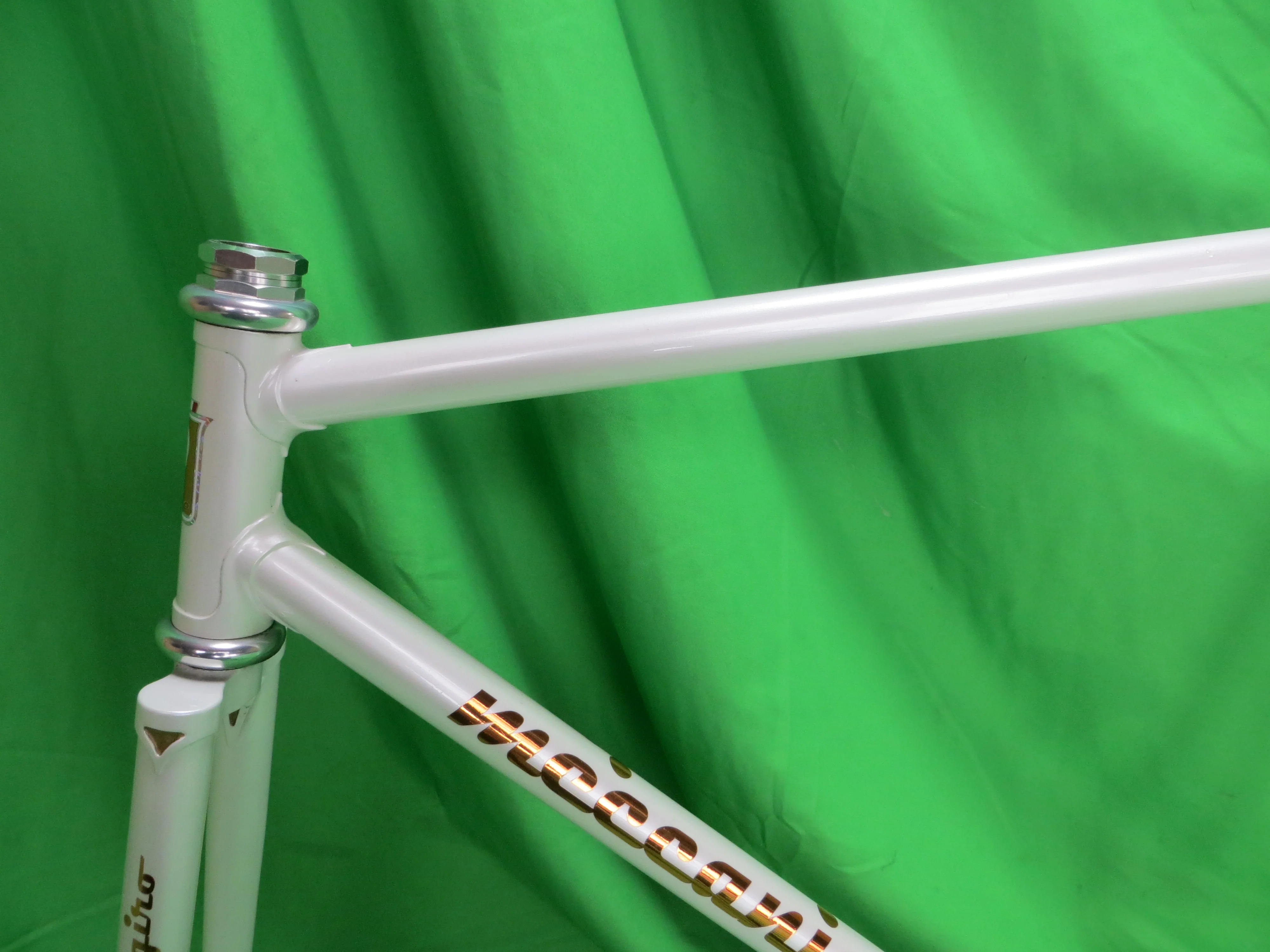 Giro // White // 51.5cm - Image 4