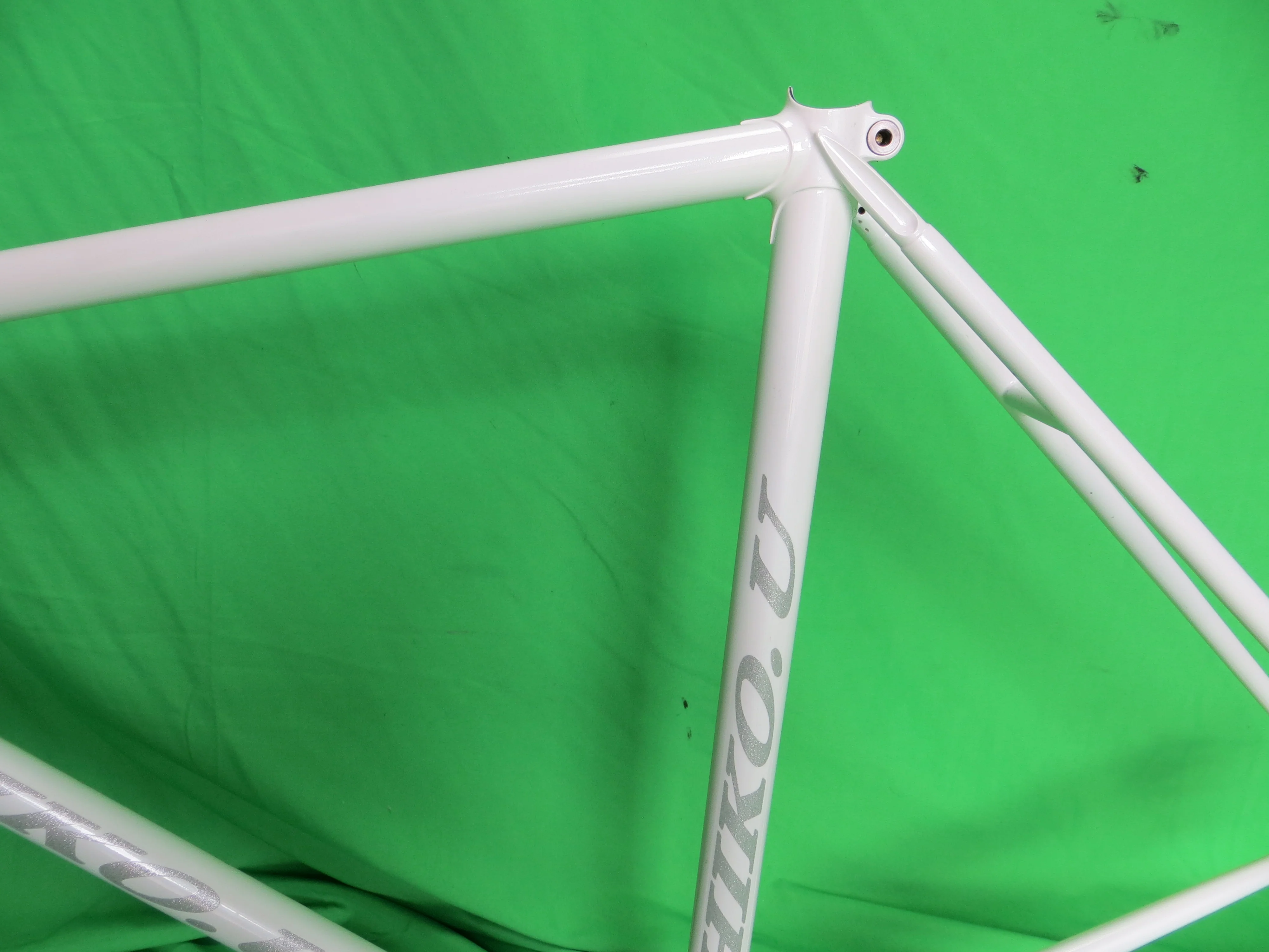 Hiko // White // 50.5cm - Image 5