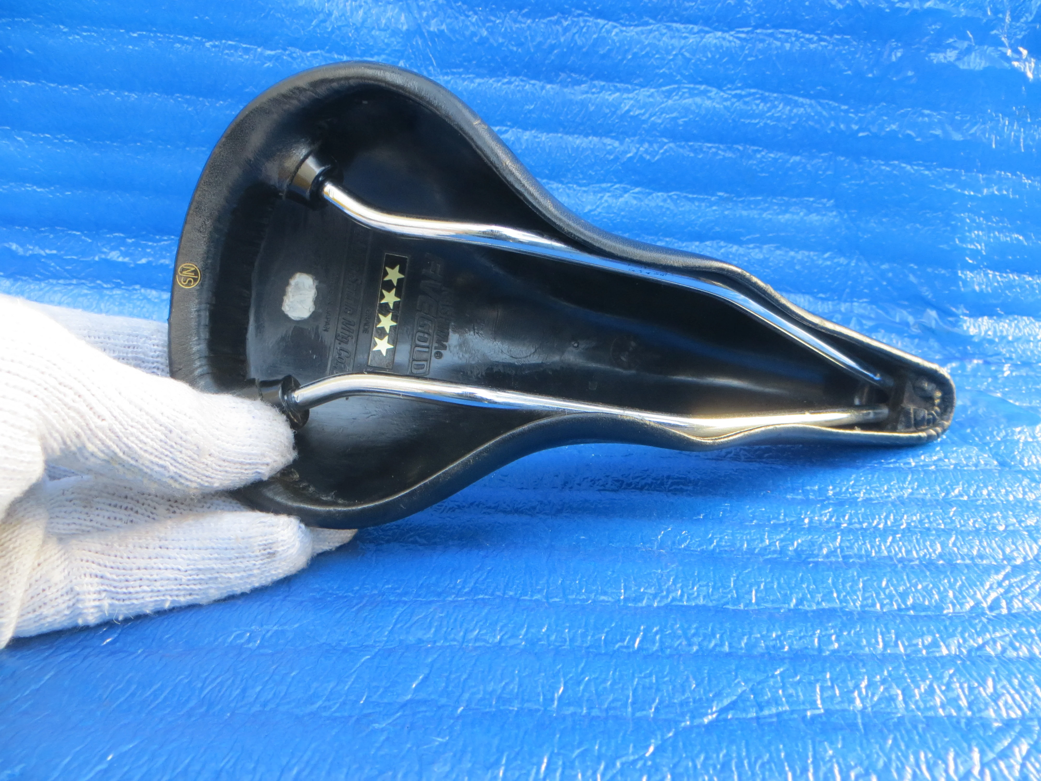 Kashima Five Gold FG-4P 44mm NJS Unpadded Saddle  (26022305) - Image 5