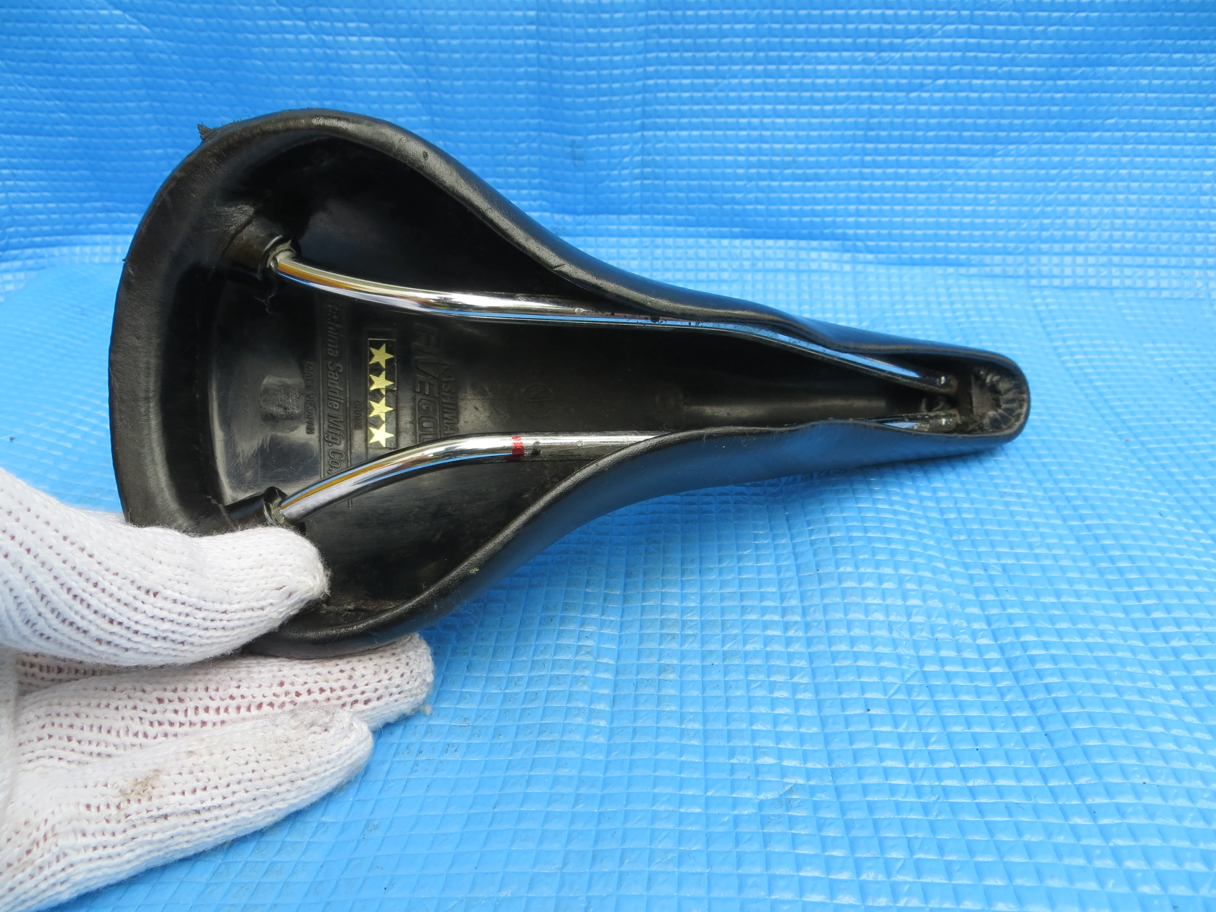 Kashima Five Gold FG-7P 30mm NJS Unpadded Saddle (22080655) - Image 5