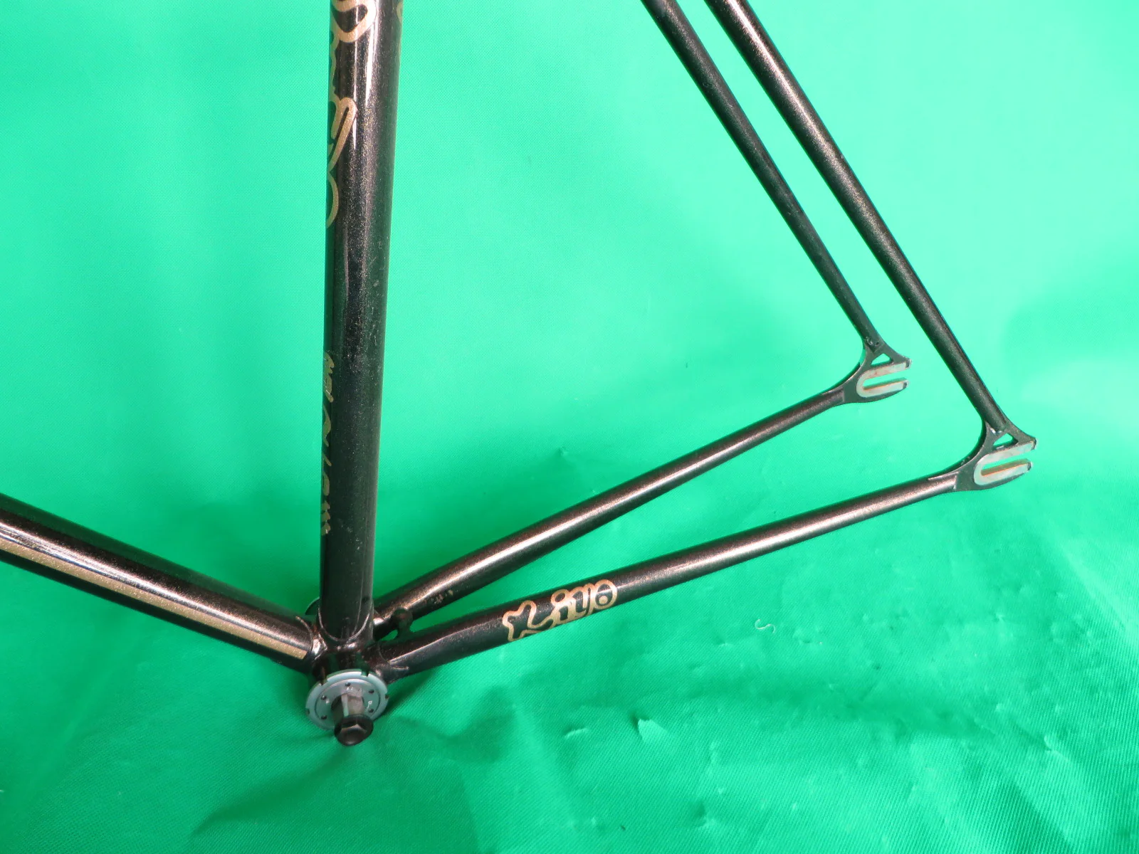 Kiyo Miyazawa 2007 // Black with fine gold flake // 51cm - Image 7