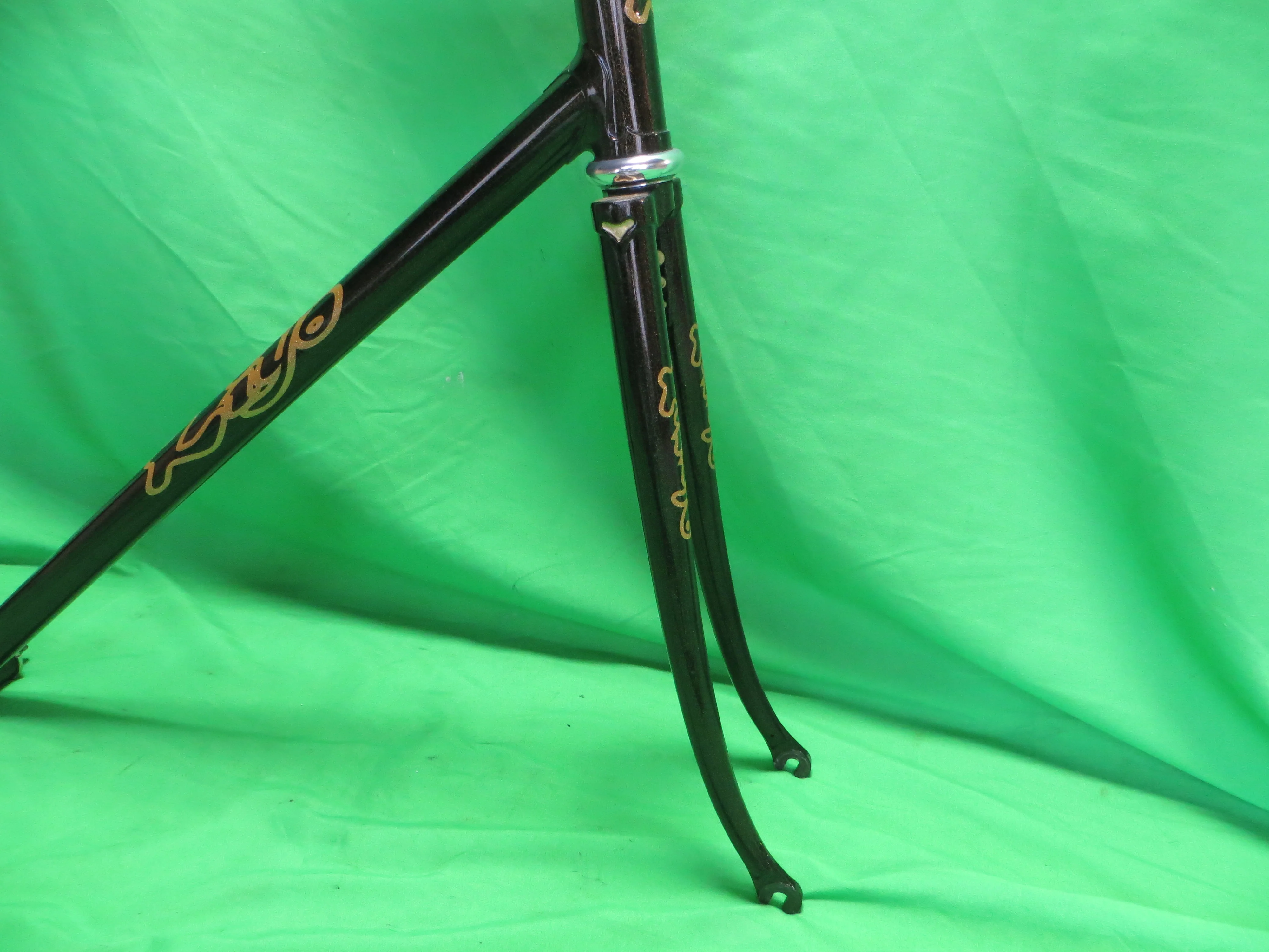 Kiyo Miyazawa // Black with Fine Gold Flake // 53cm - Image 10