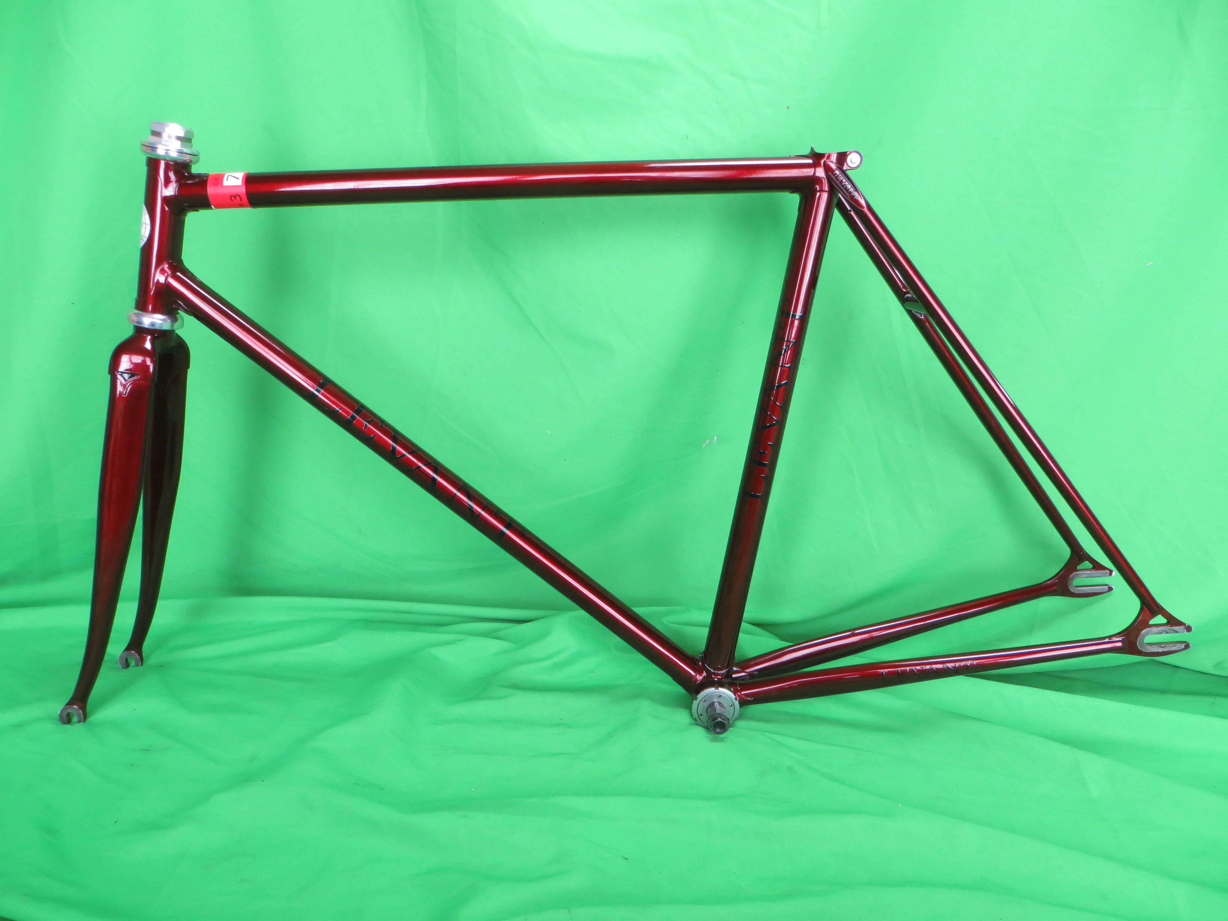 LEVANT Columbus Max Fork // Deep Red  // 50cm /250314