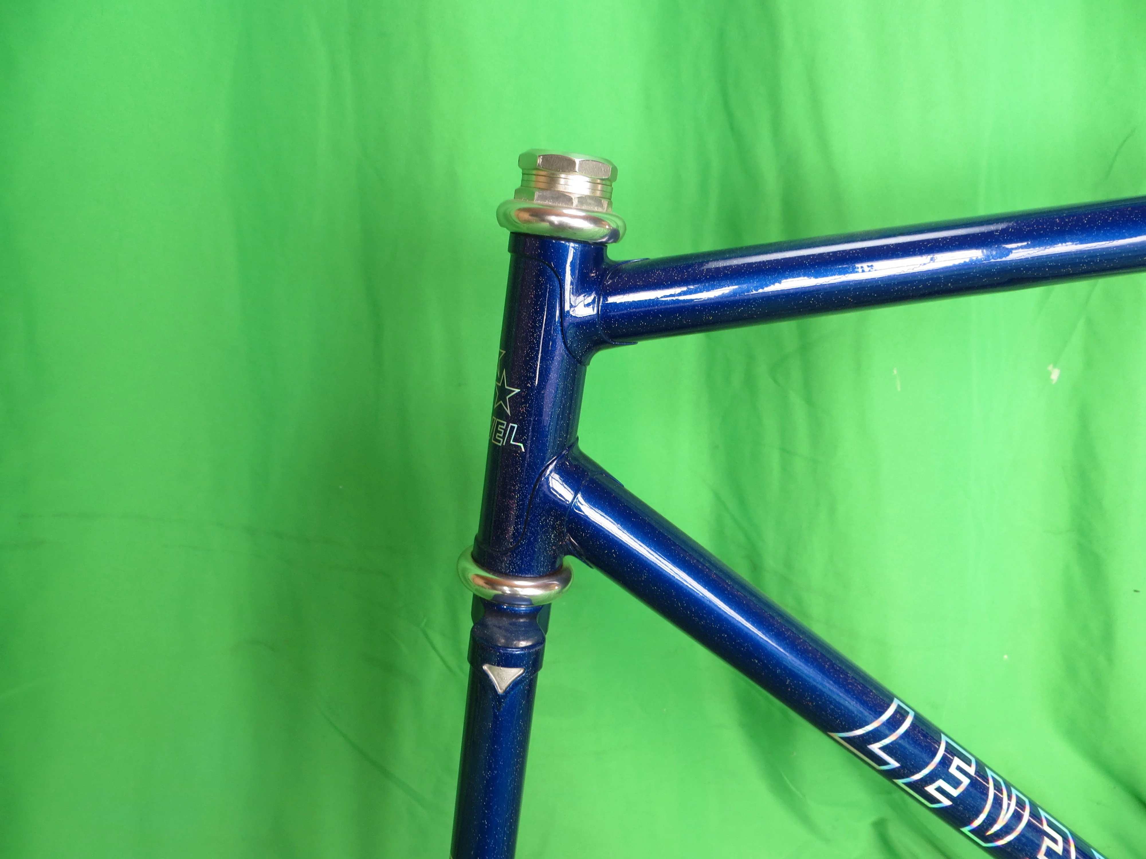 Level // Deep Blue Metallic with Fine Rainbow Flake // 52cm - Image 2