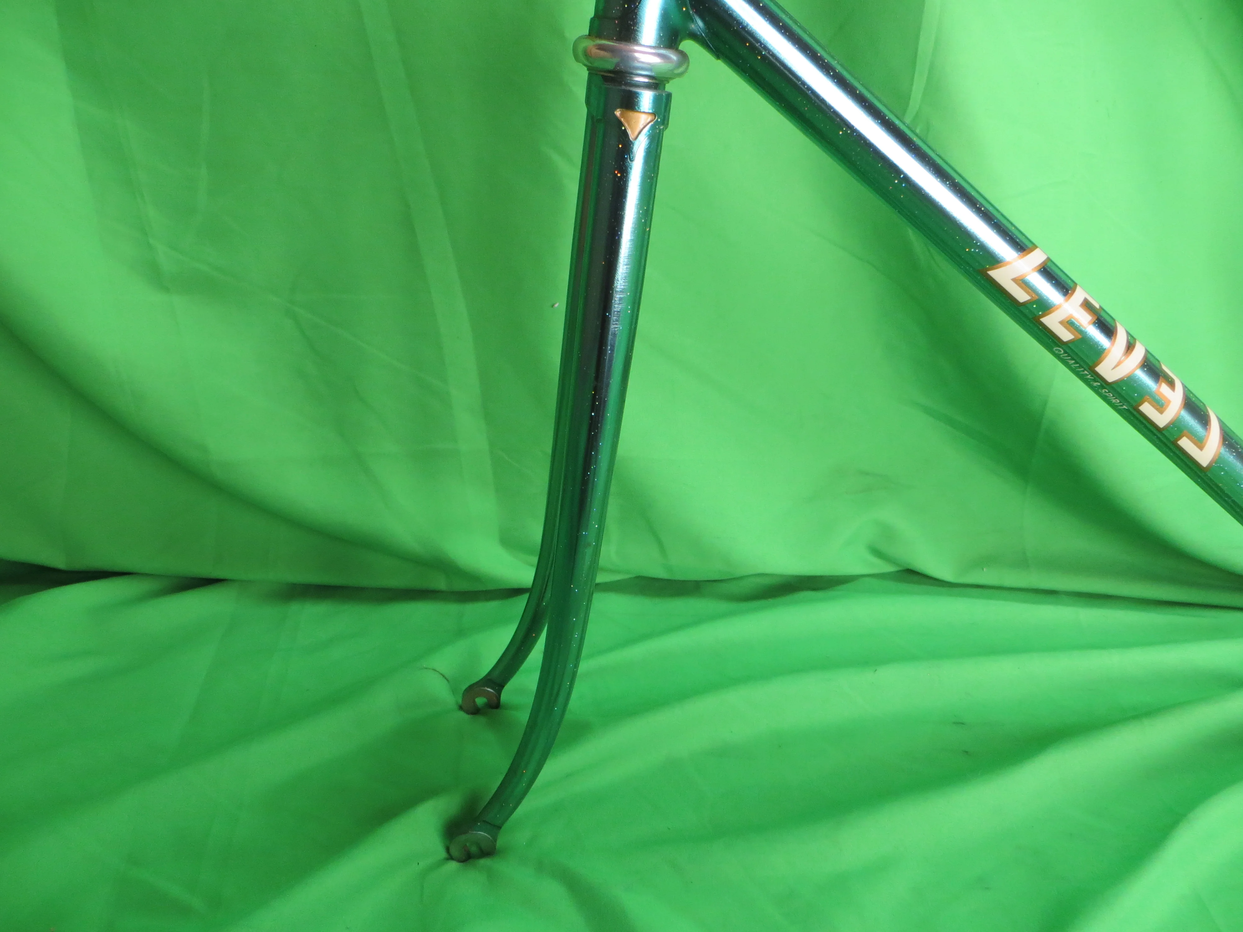 LEVEL // Candy Light Blue Metallic with Rainbow Flake // 52.5cm - Image 3