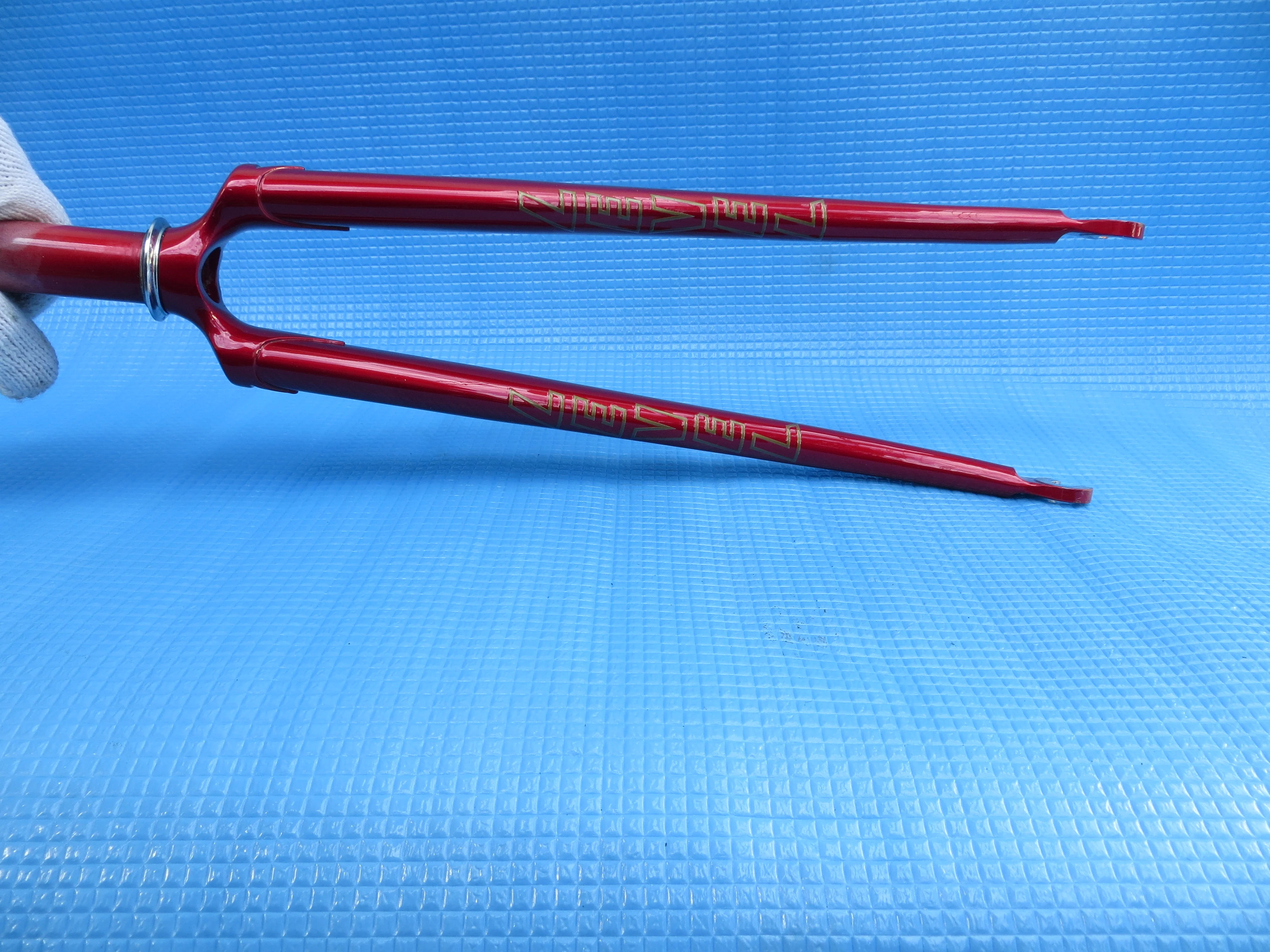 Level Front Fork 136mm Steering Colum Length /9mm Axle Slot - Image 2