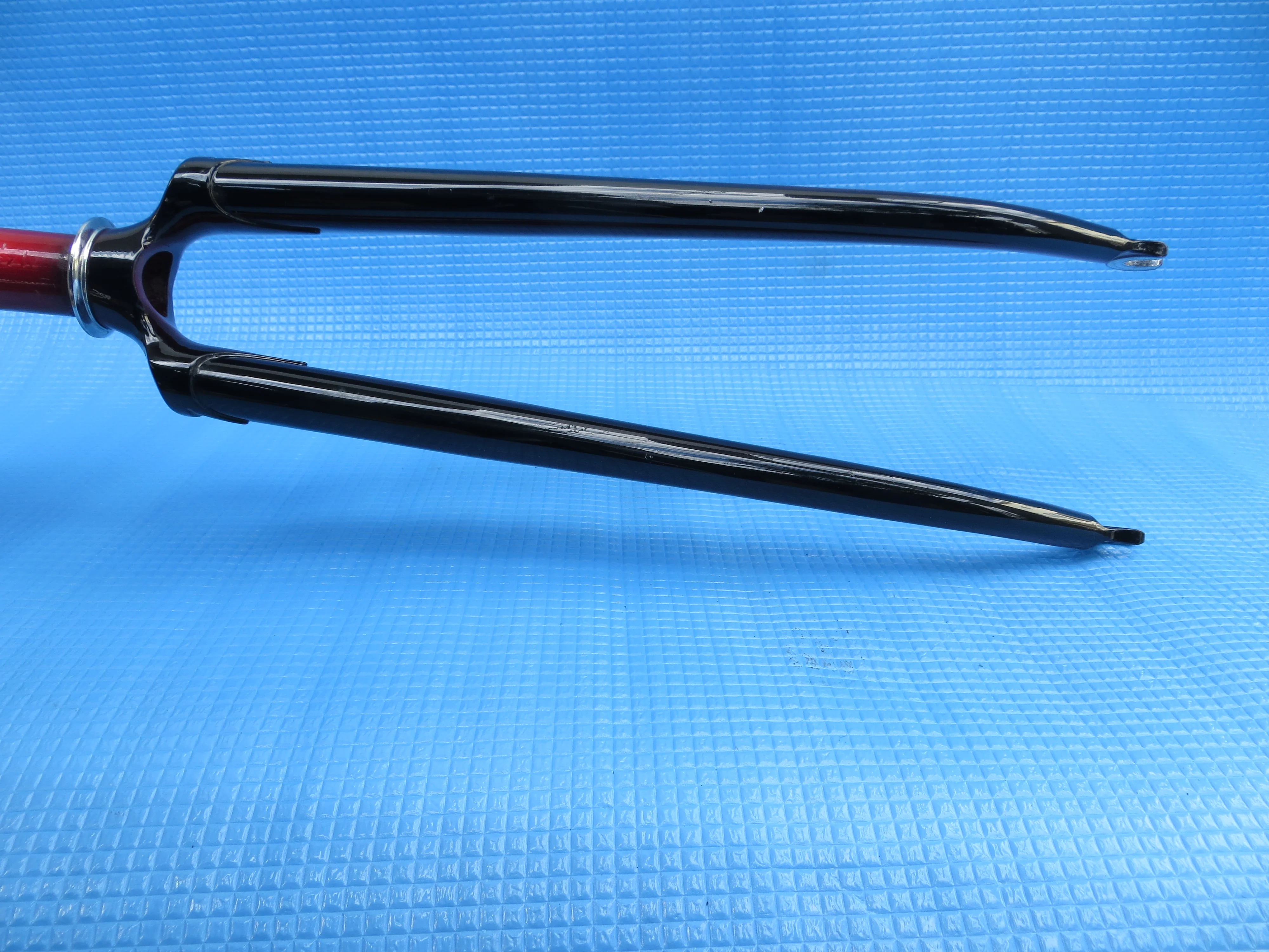 Level Front Fork 136mm Steering Colum Length /9mm Axle Slot - Image 4