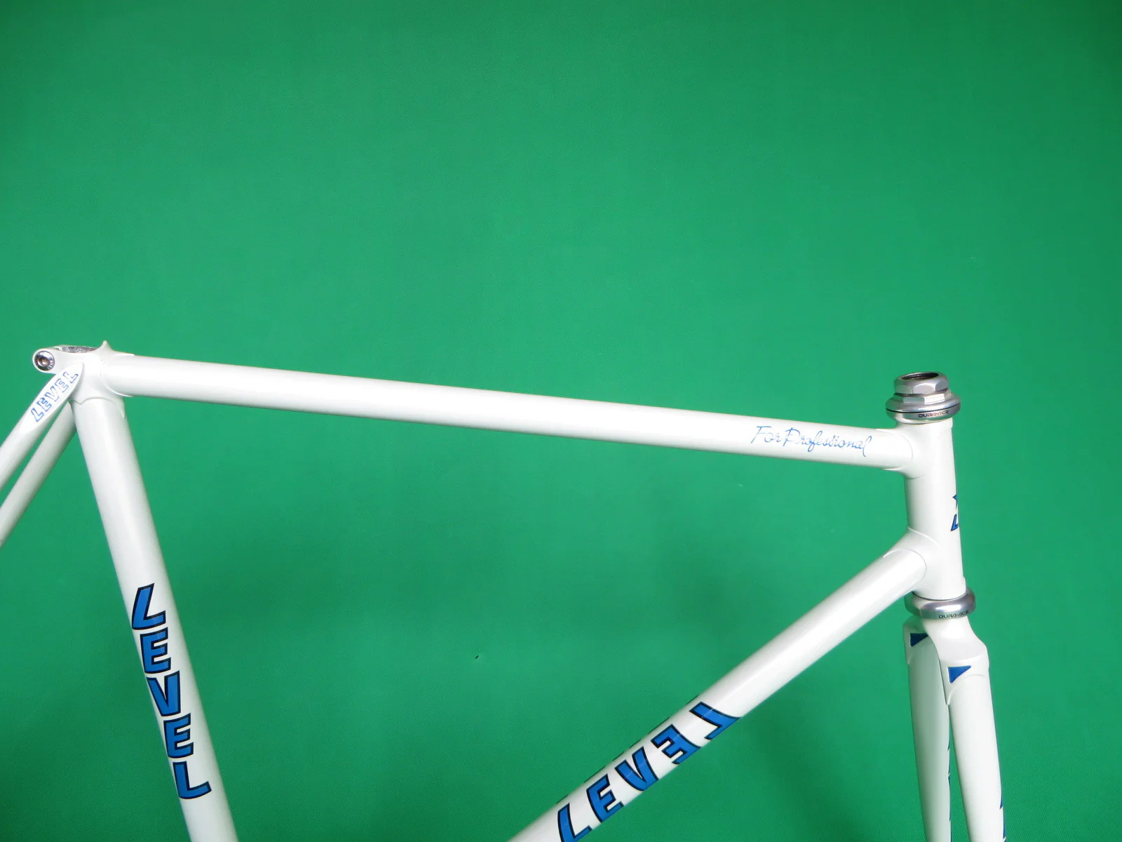 Level White (53cm) - Image 9