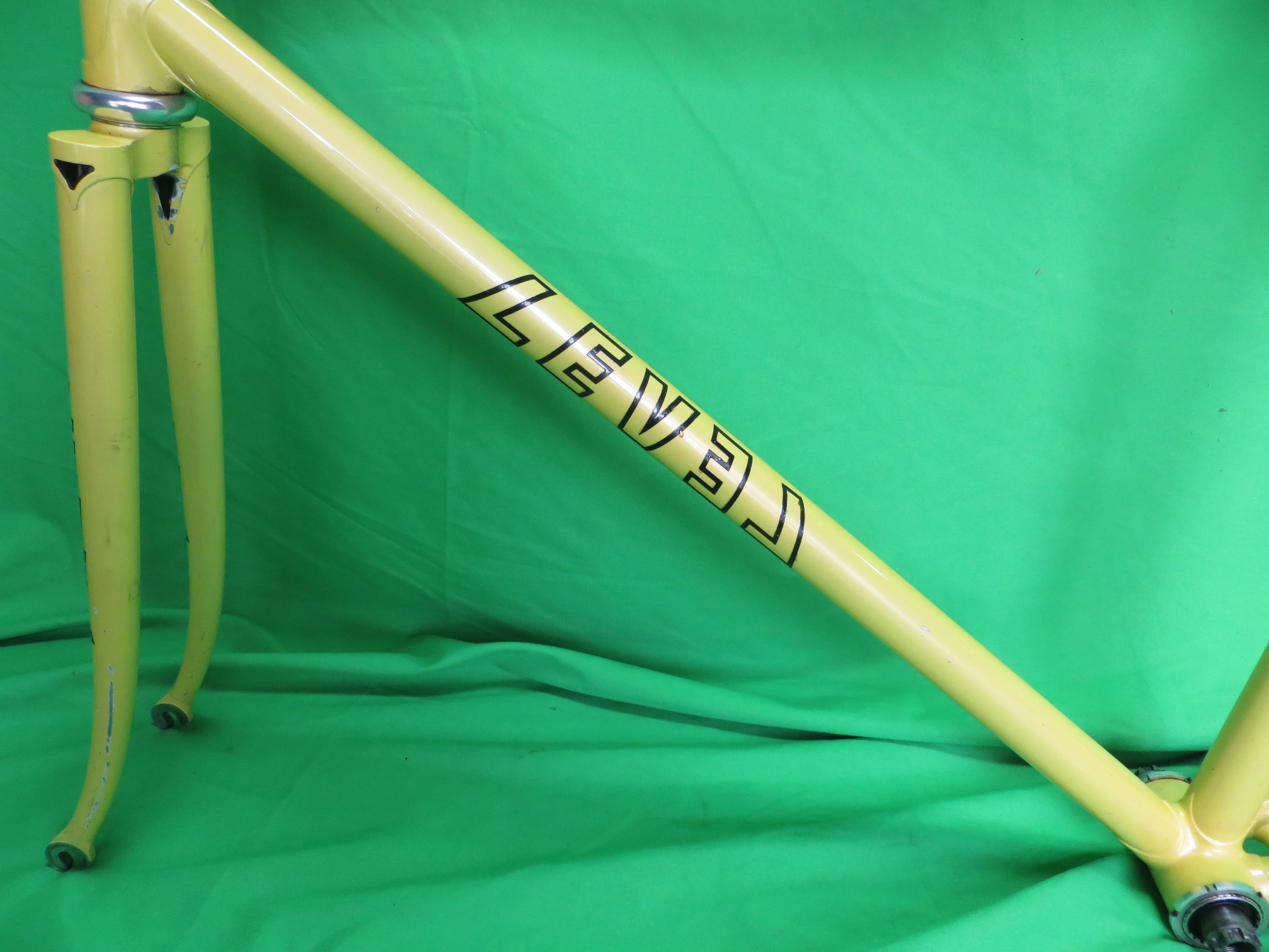 Level // Yellow // 51cm - Image 6