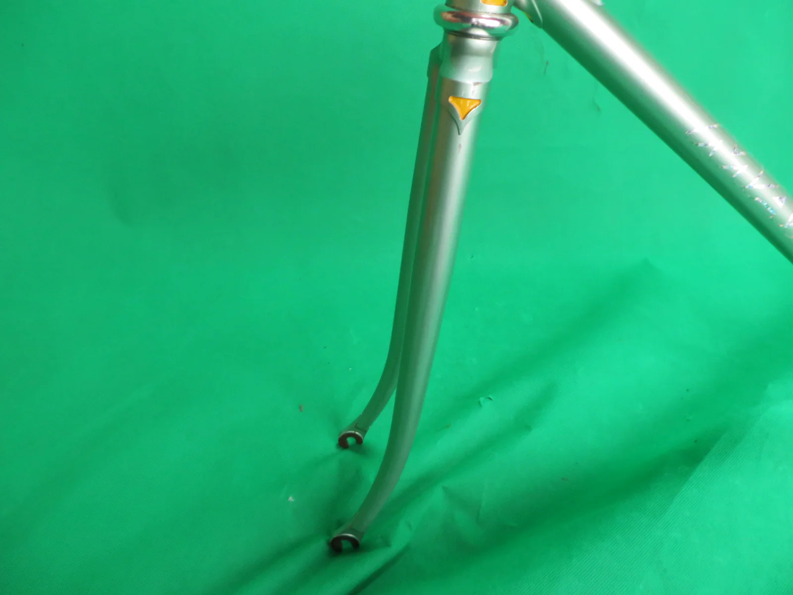Makino 2007 // Ice Green Metallic // 50cm - Image 3