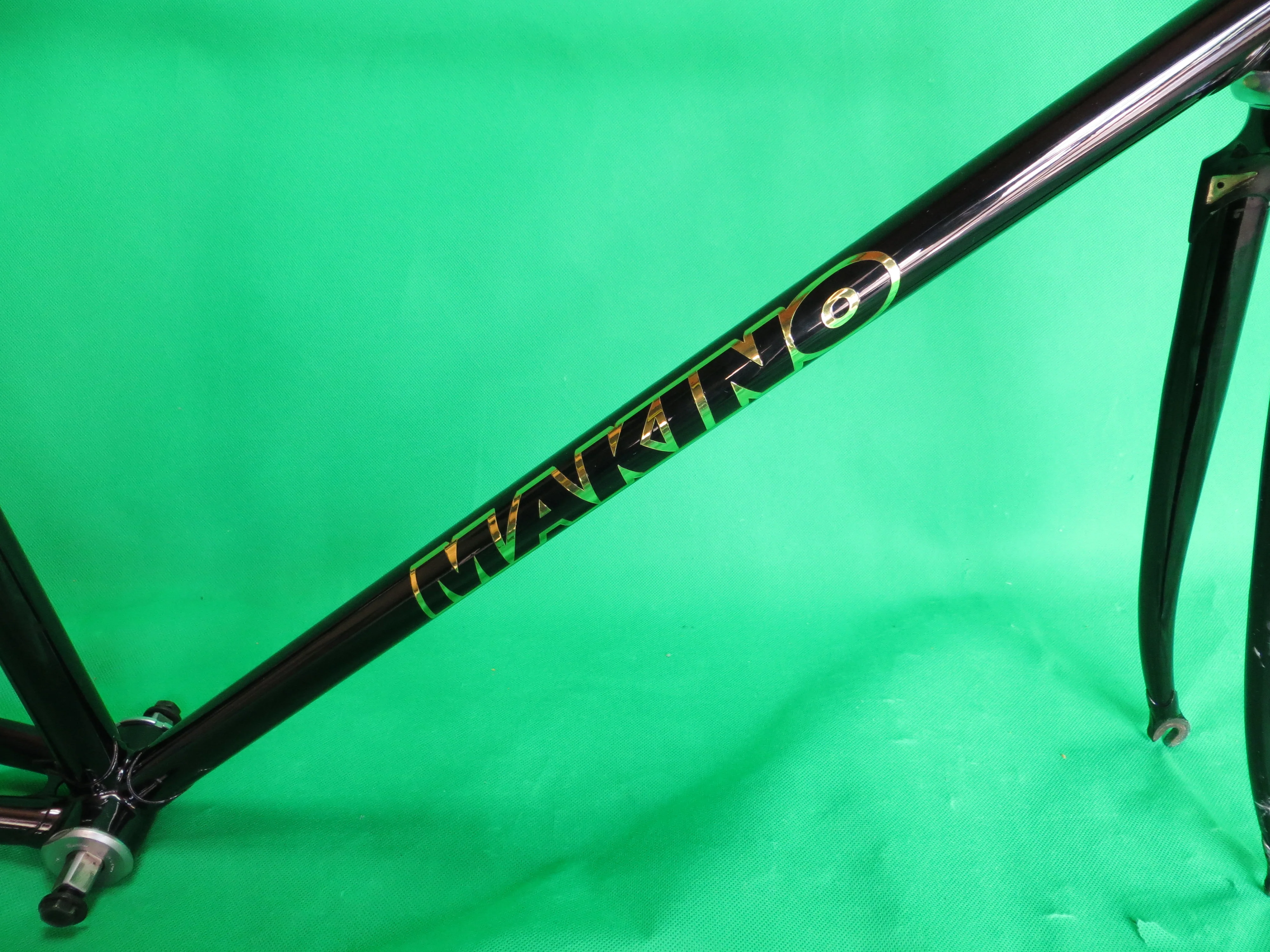 Makino // Black Metallic // 55.5cm - Image 13