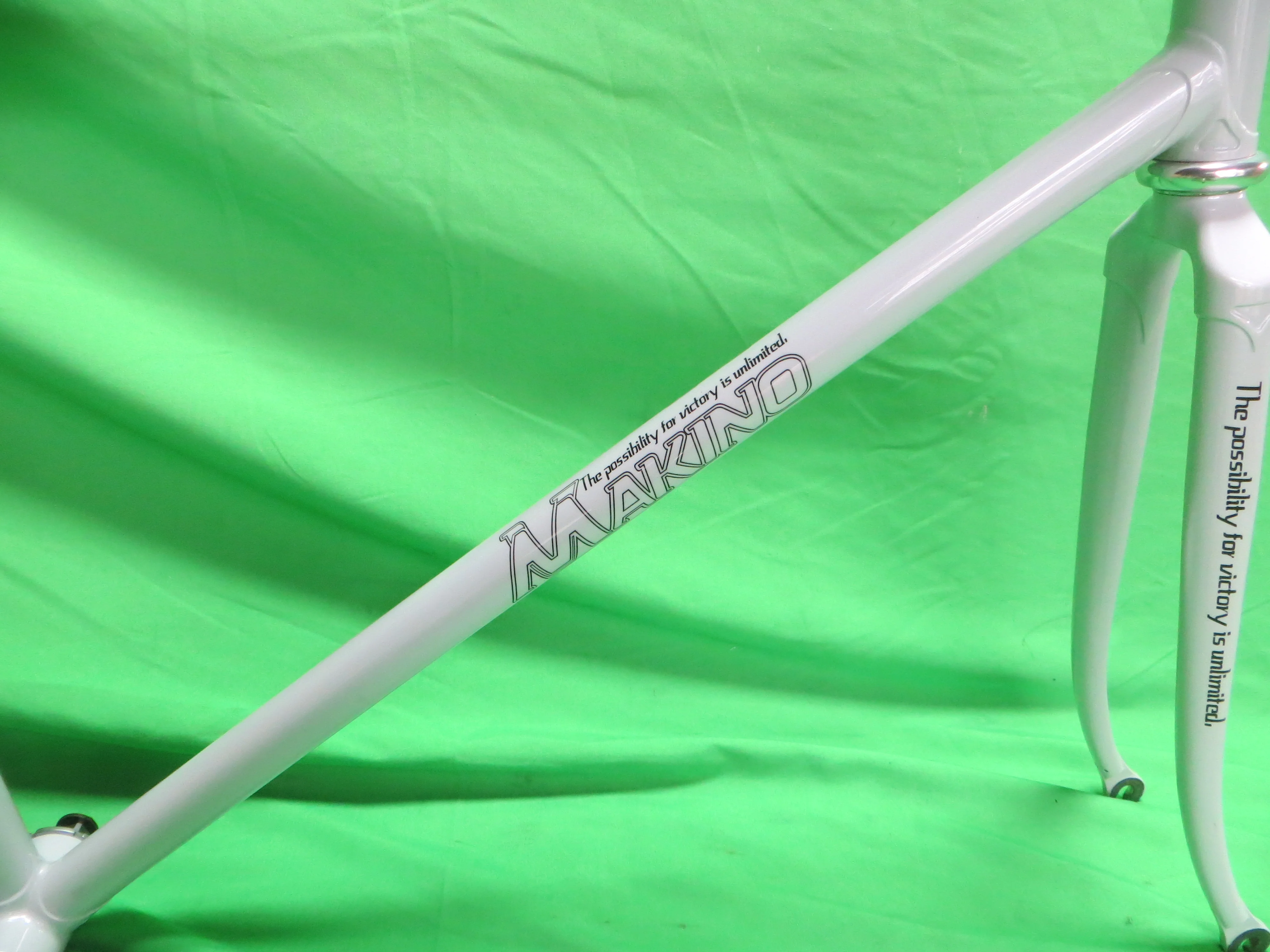 Makino // Bluish White // 53cm - Image 14