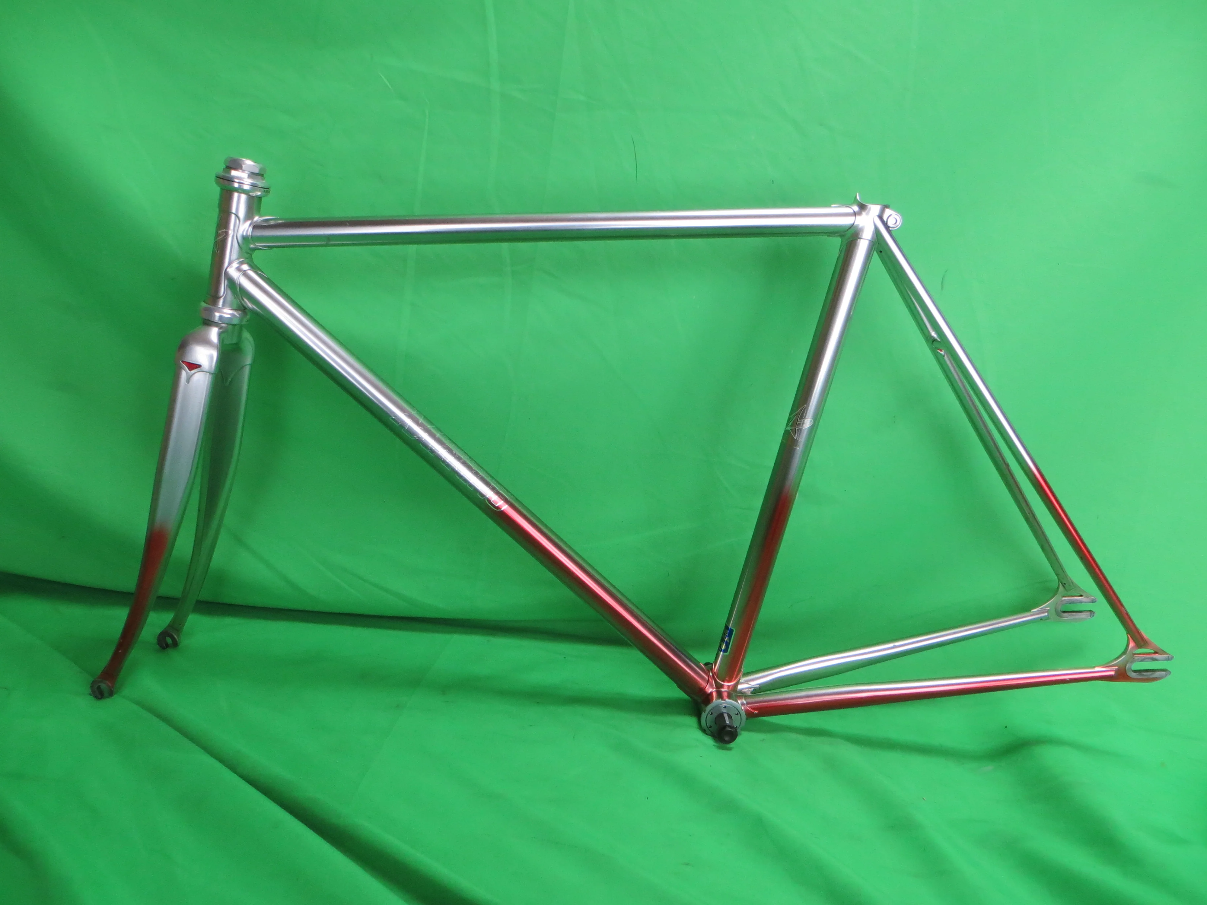 Makino Columbus Max Fork // Mach Silver / Candy Red Fade // 50cm