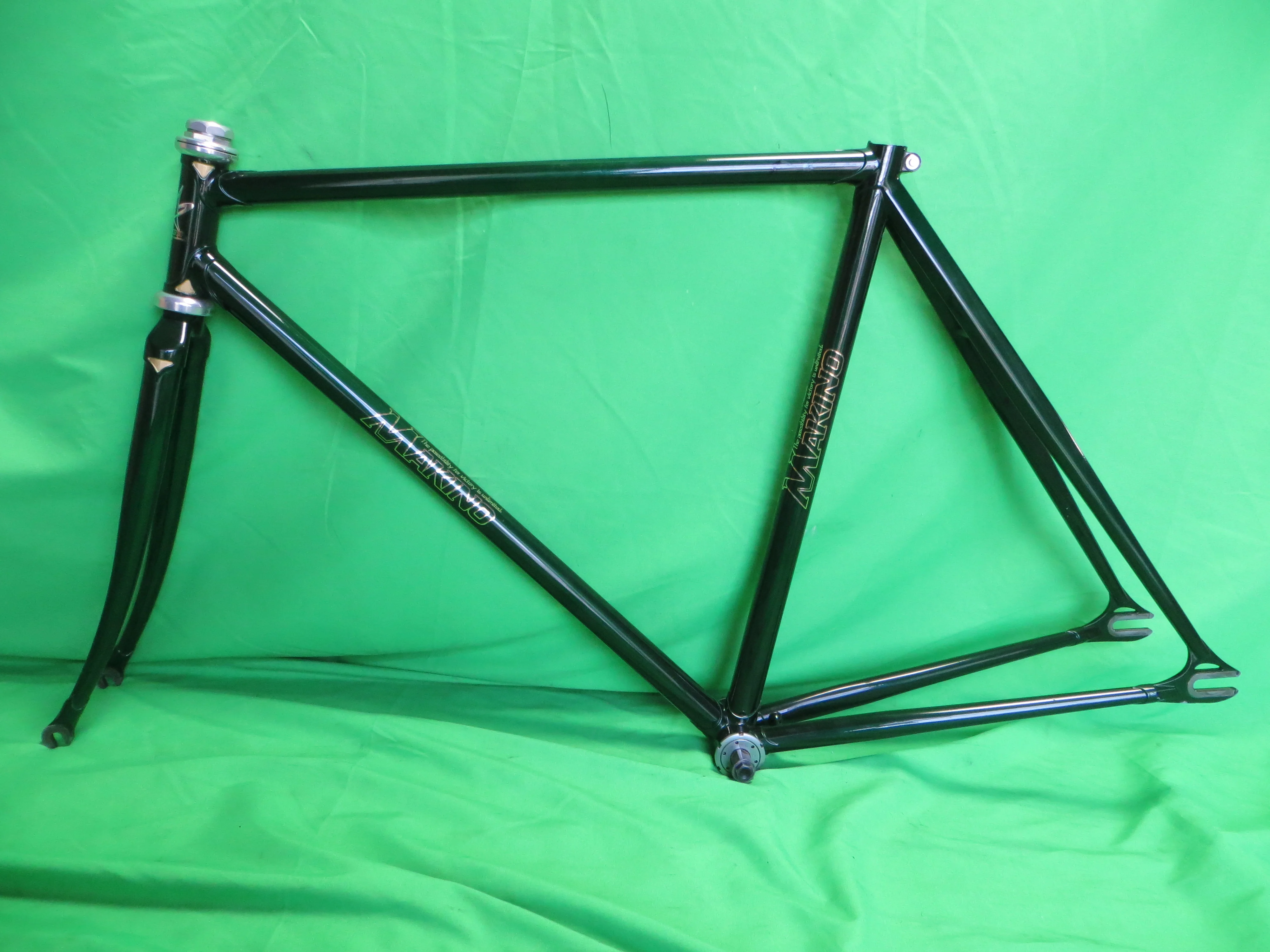 MAKINO // Green Metallic Clear Black Fade // 51.5cm