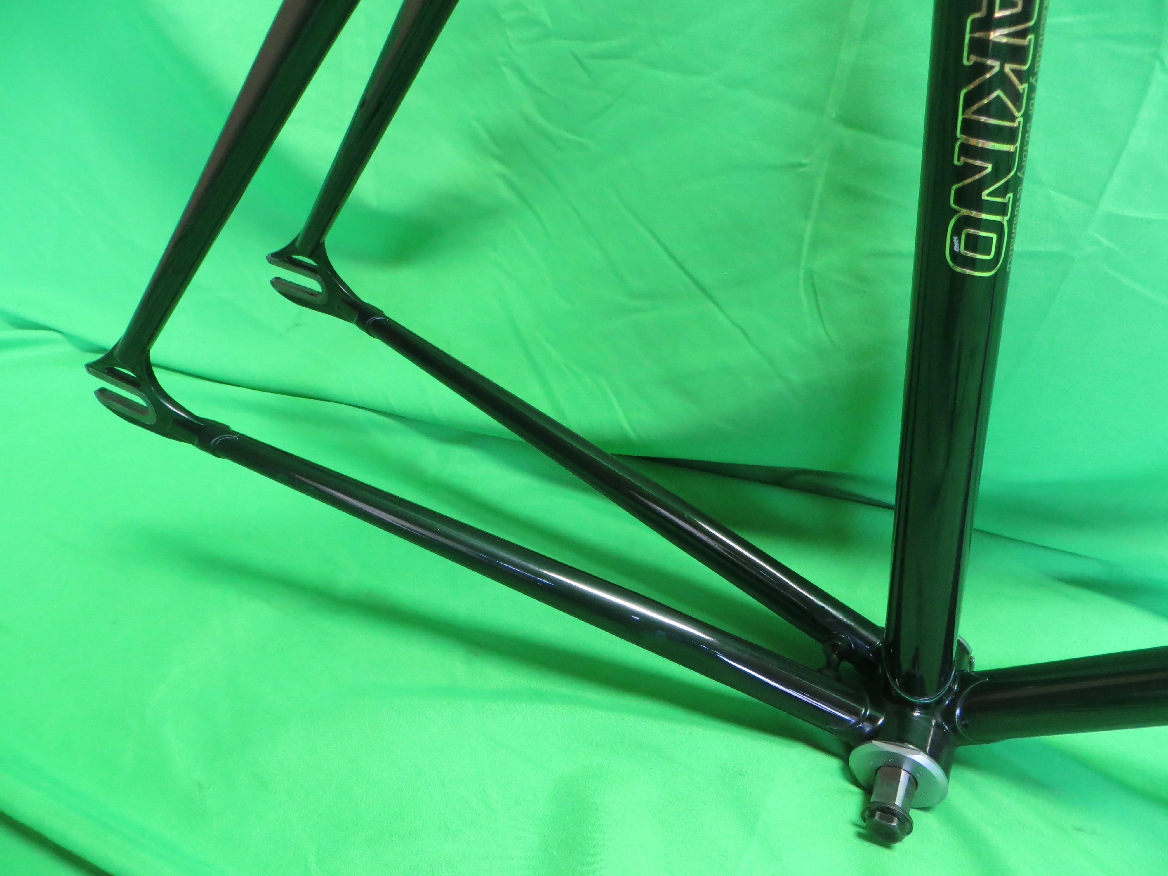 MAKINO // Green Metallic Clear Black Fade // 51.5cm - Image 14