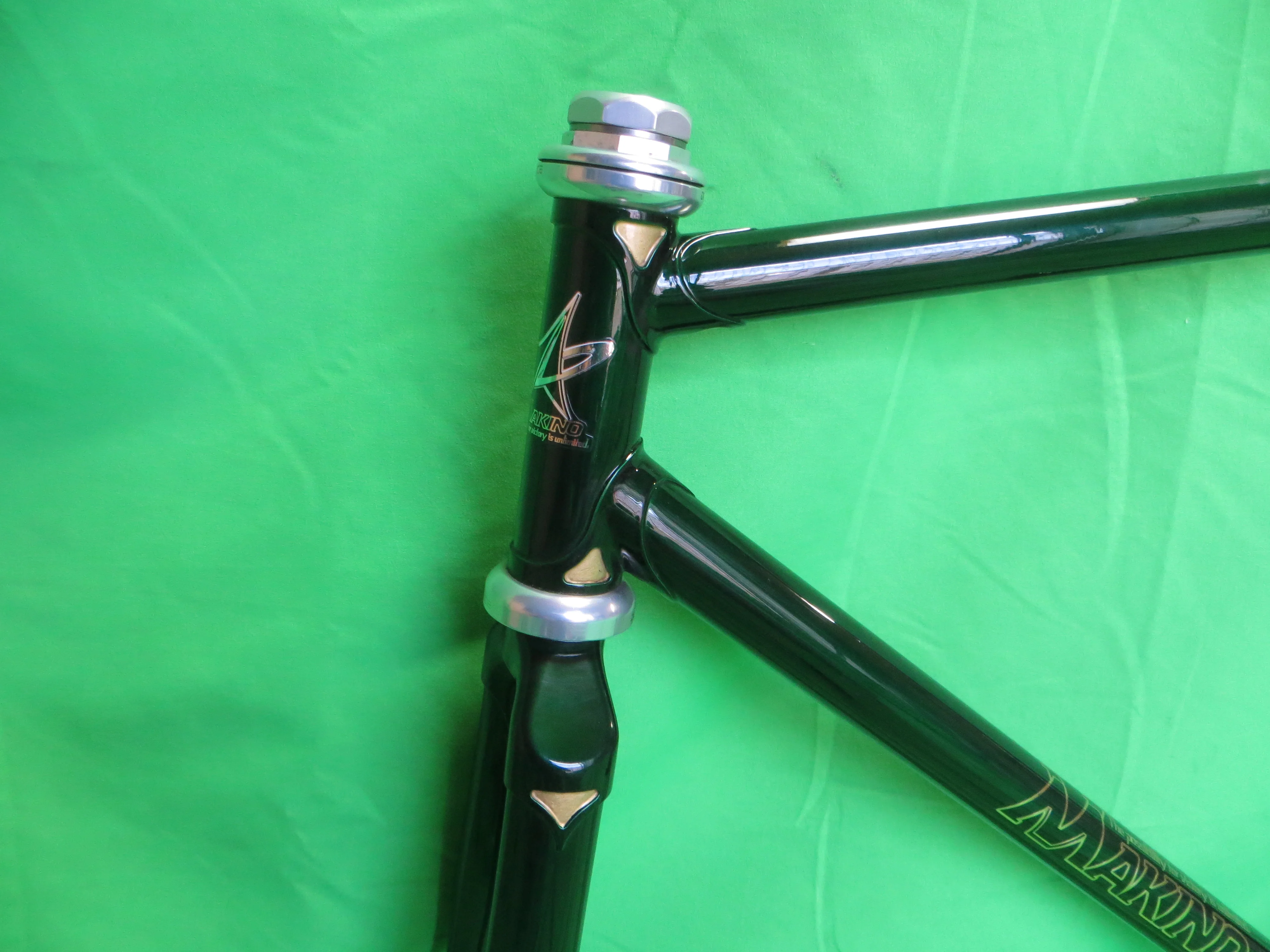 MAKINO // Green Metallic Clear Black Fade // 51.5cm - Image 2