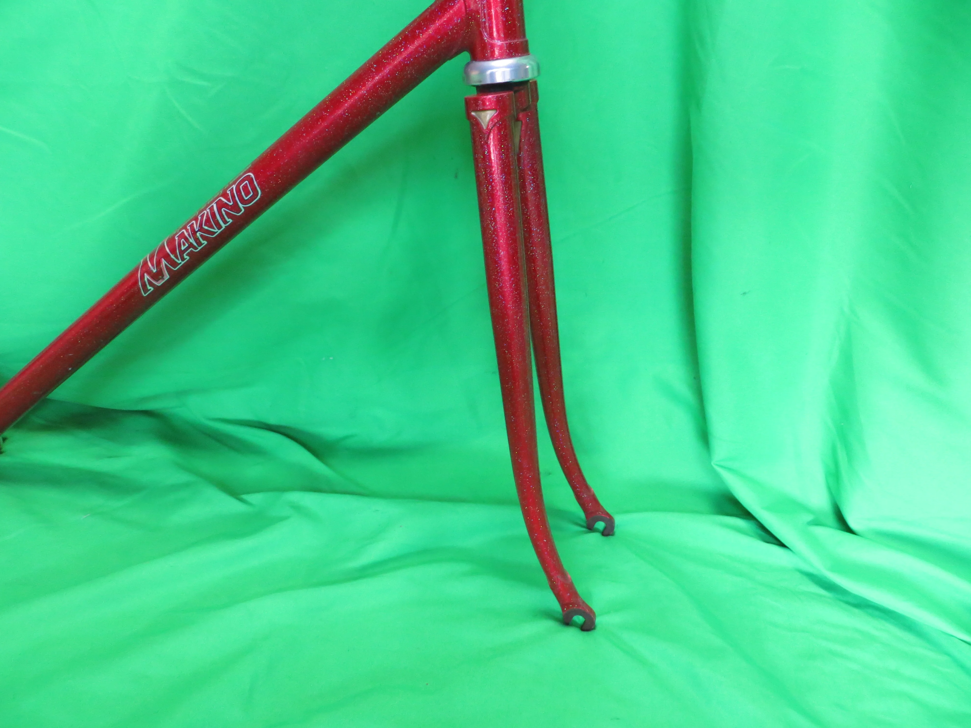 Makino Kaisei 8630R/4130R  // Red Metallic with Rainbow Flake // 53.5cm - Image 10