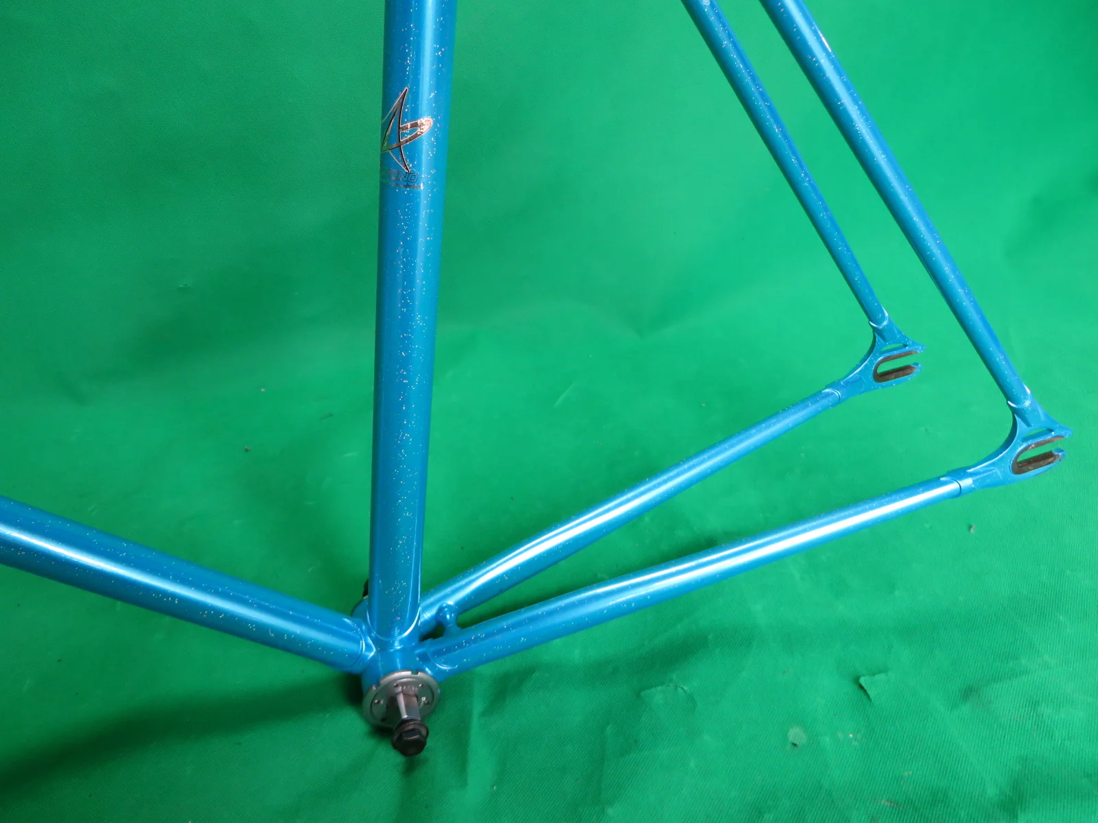 Makino // Light Blue / White Two Tone with rainbow flake // 51.5cm - Image 7