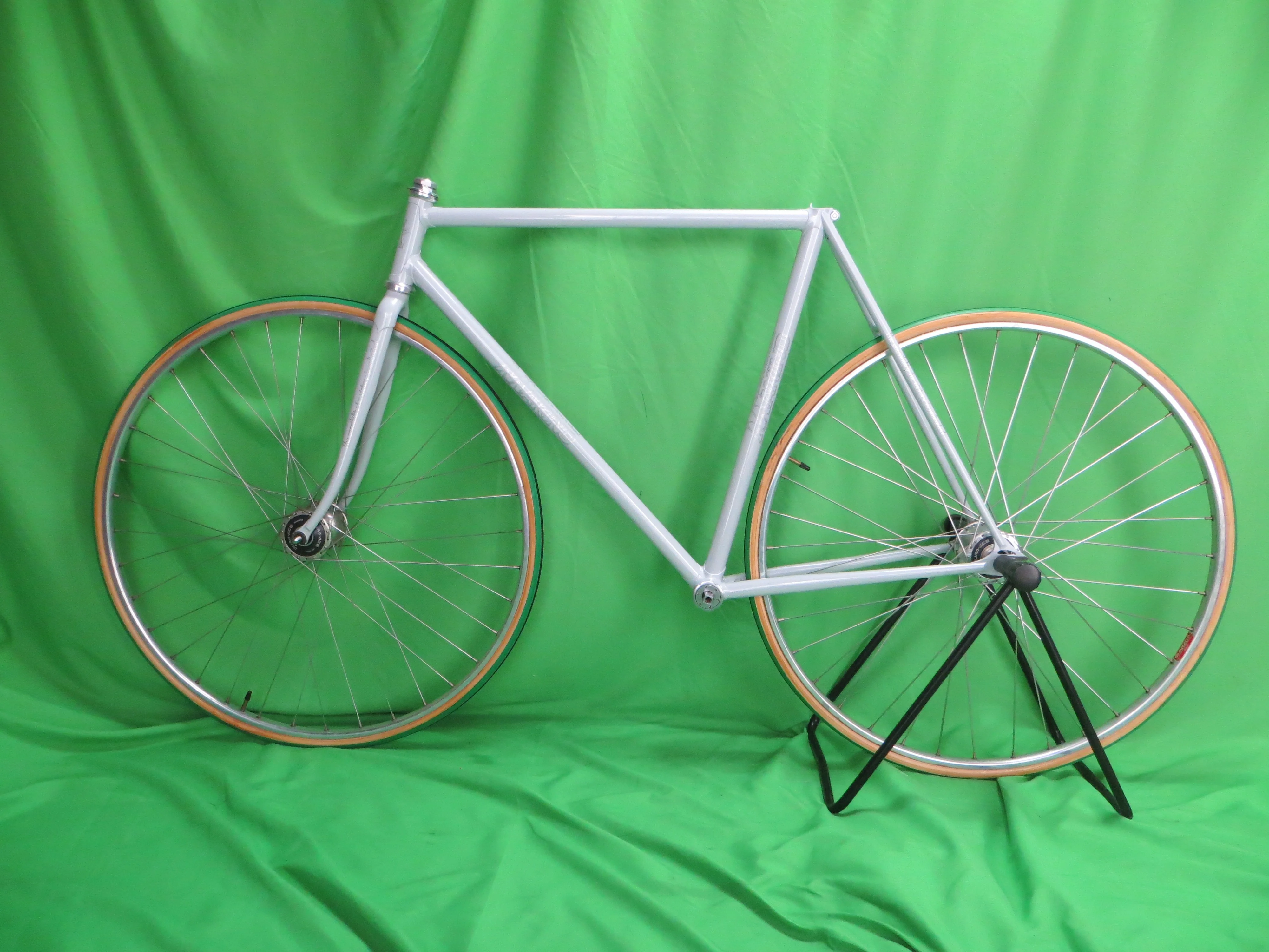 Makino // Off White // 54.5cm - Image 16