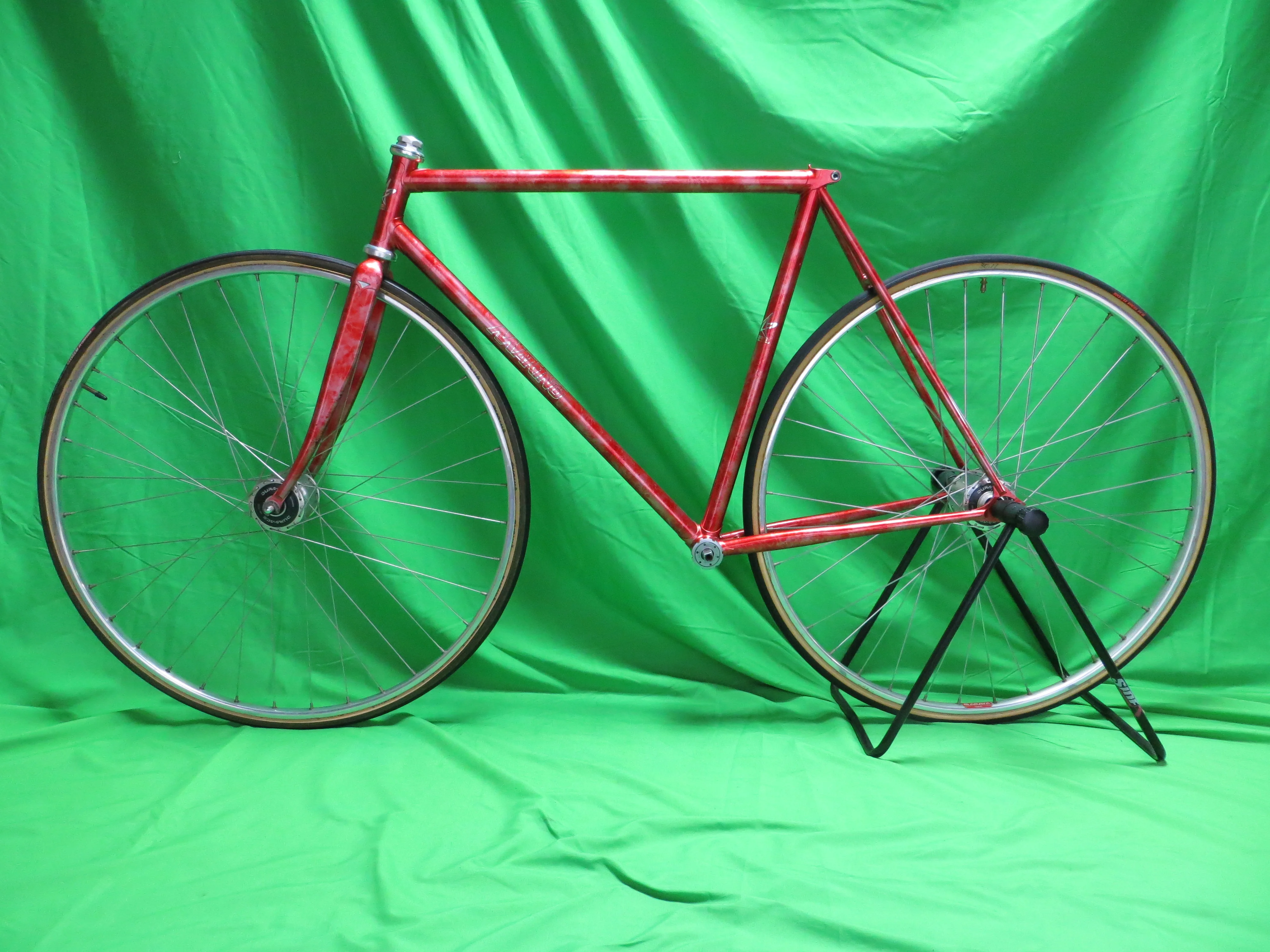 Makino Columbus Max Fork // Red Metallic / Silver Marble Finish // 53.5cm - Image 16