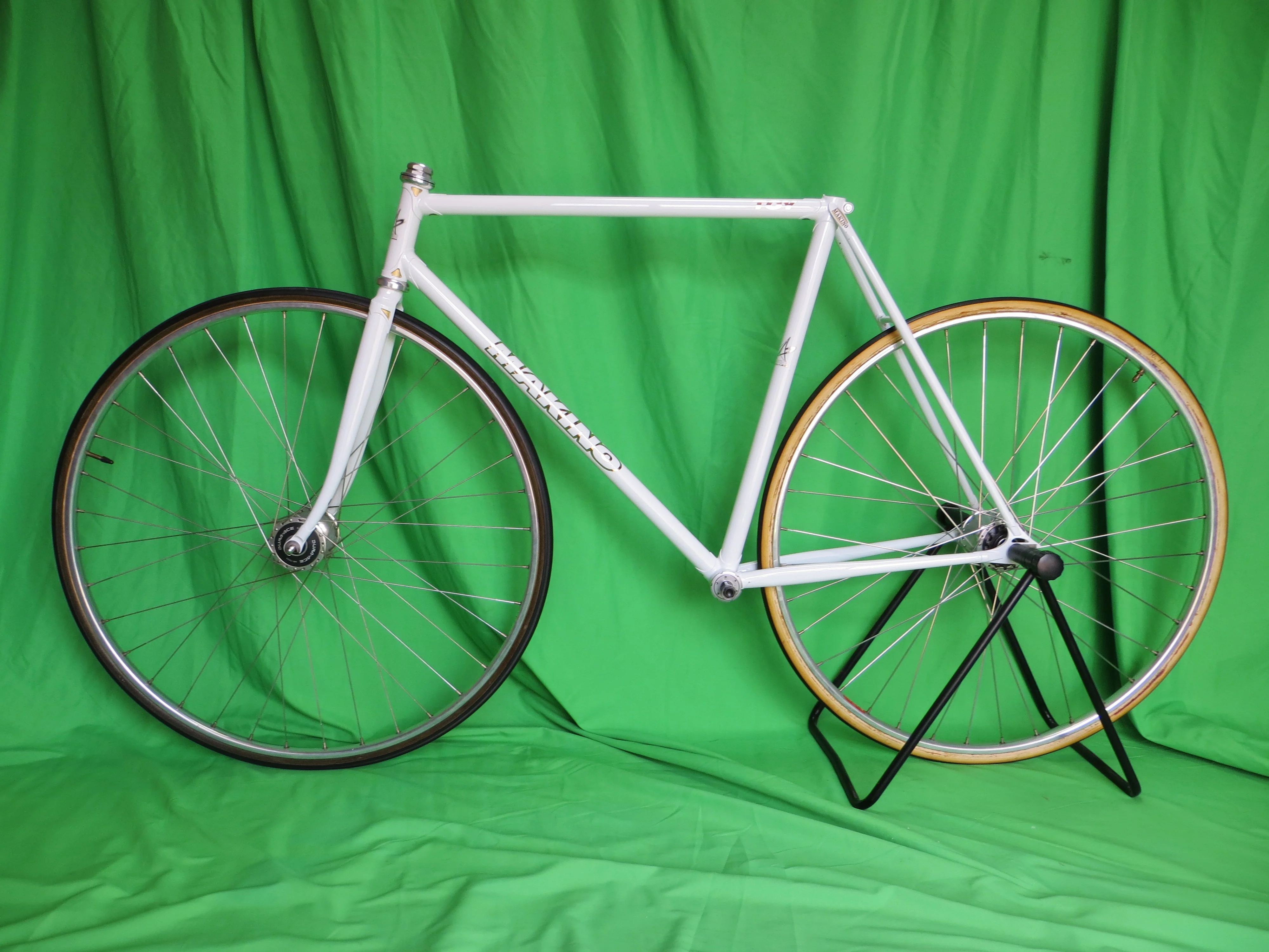 Makino // White // 53.5cm - Image 16
