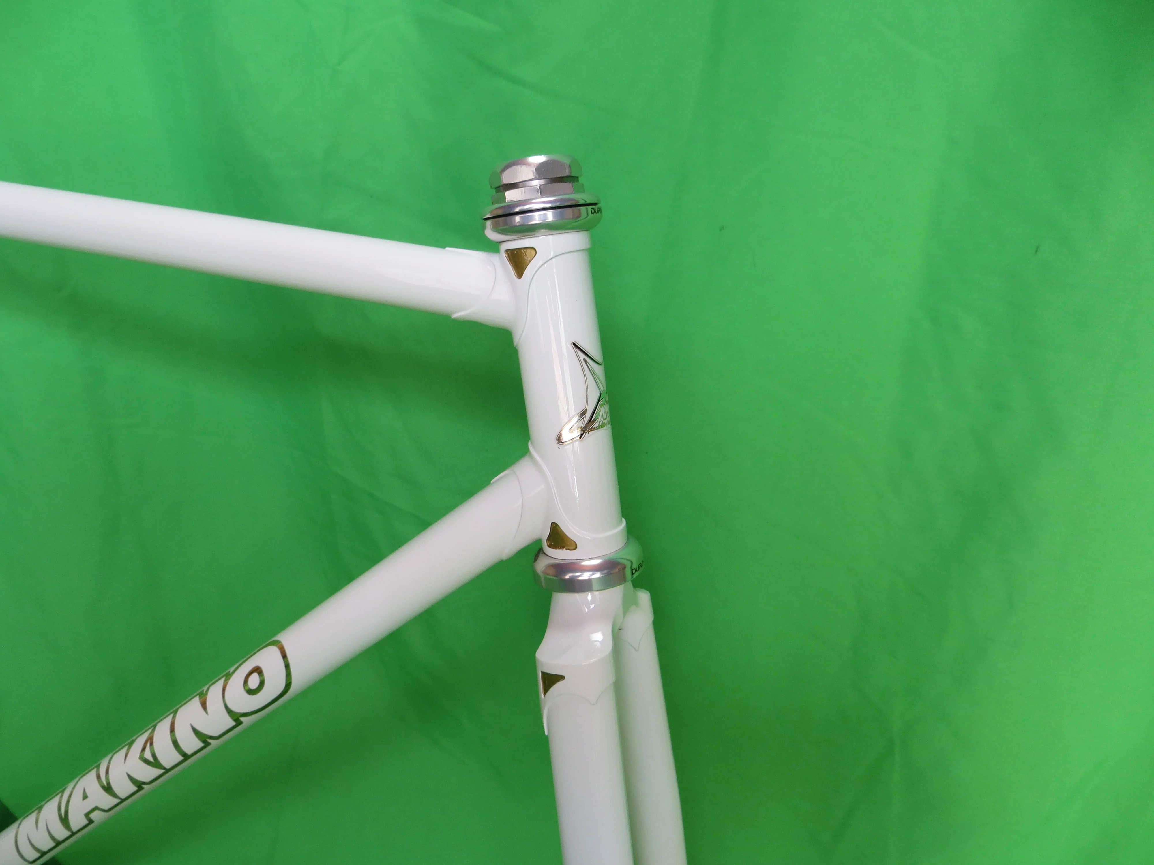 Makino // White // 53.5cm - Image 9